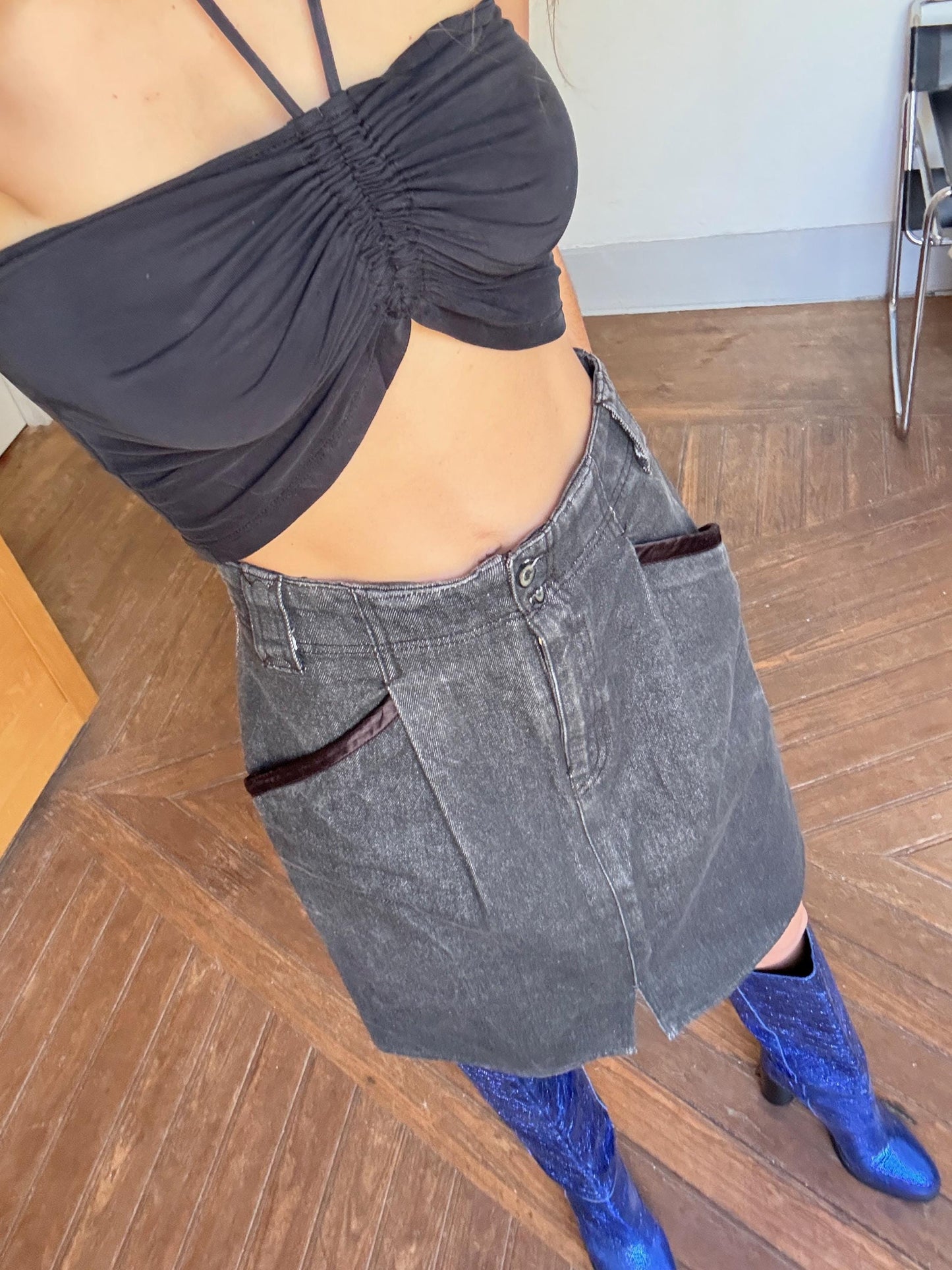 Vintage Italian Denim Midi Skirt – High Waist ’90s Grunge Vibes