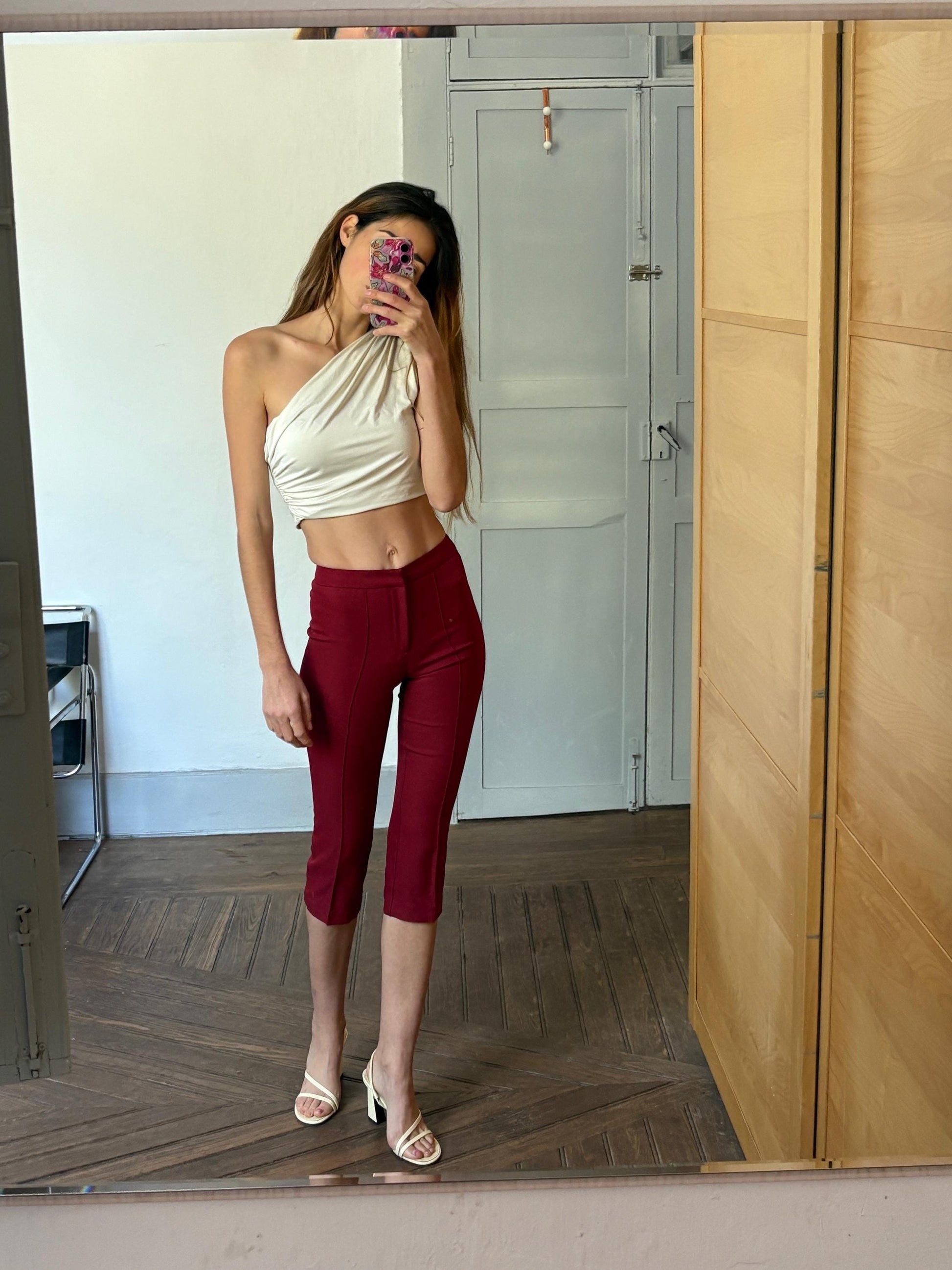 Vintage Red Cropped Designer Trousers | Chic Y2K Culotte Pants | Size XS–S | Tailored Fit