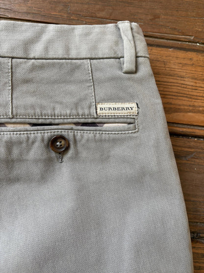 Vintage Burberry Slim Fit Cotton Pants — fabric close-up