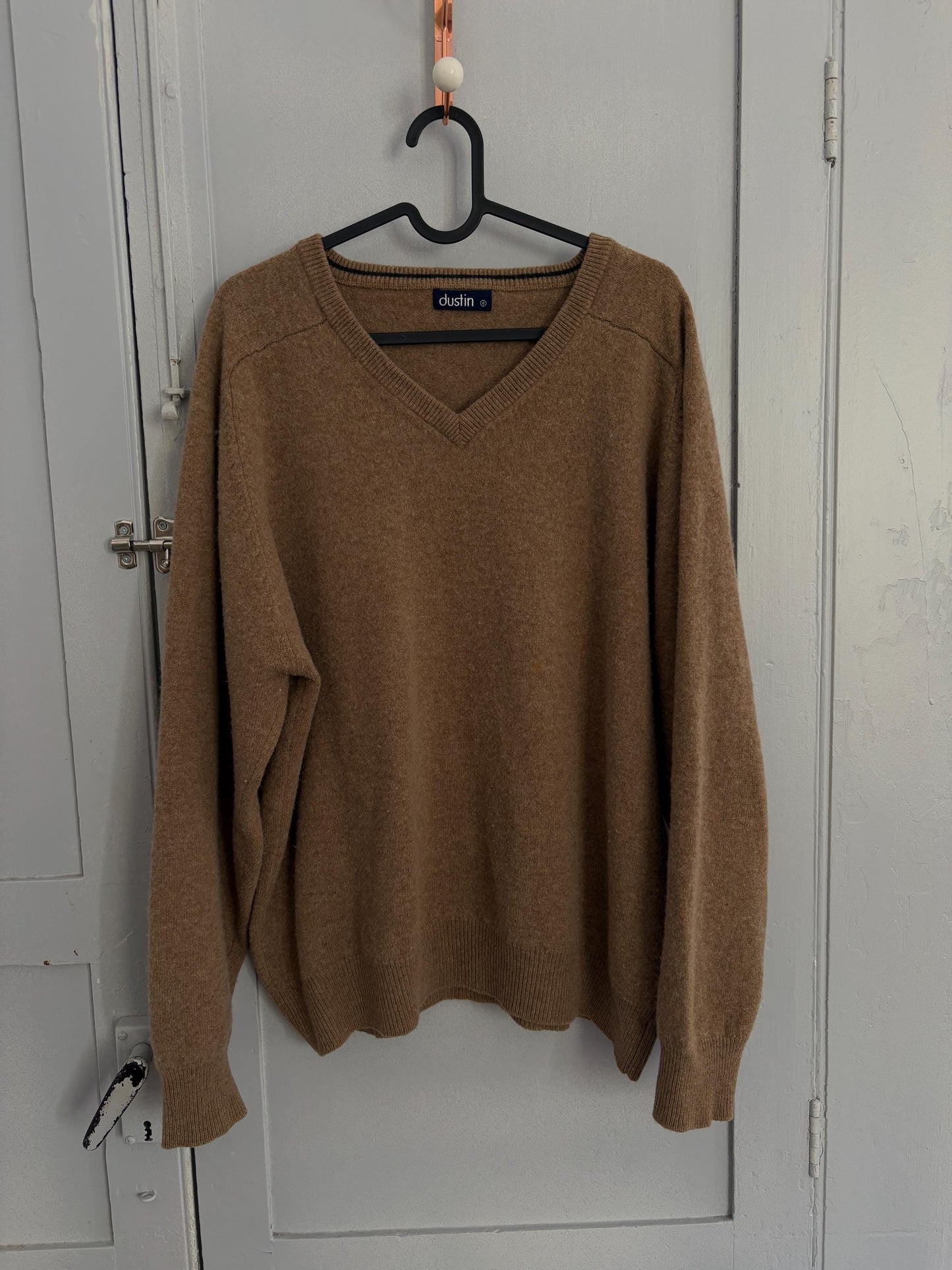 Light academia vintage brown pullover, 100 % lambs wool winter sweater, Cozy tan autumn knit, Size M
