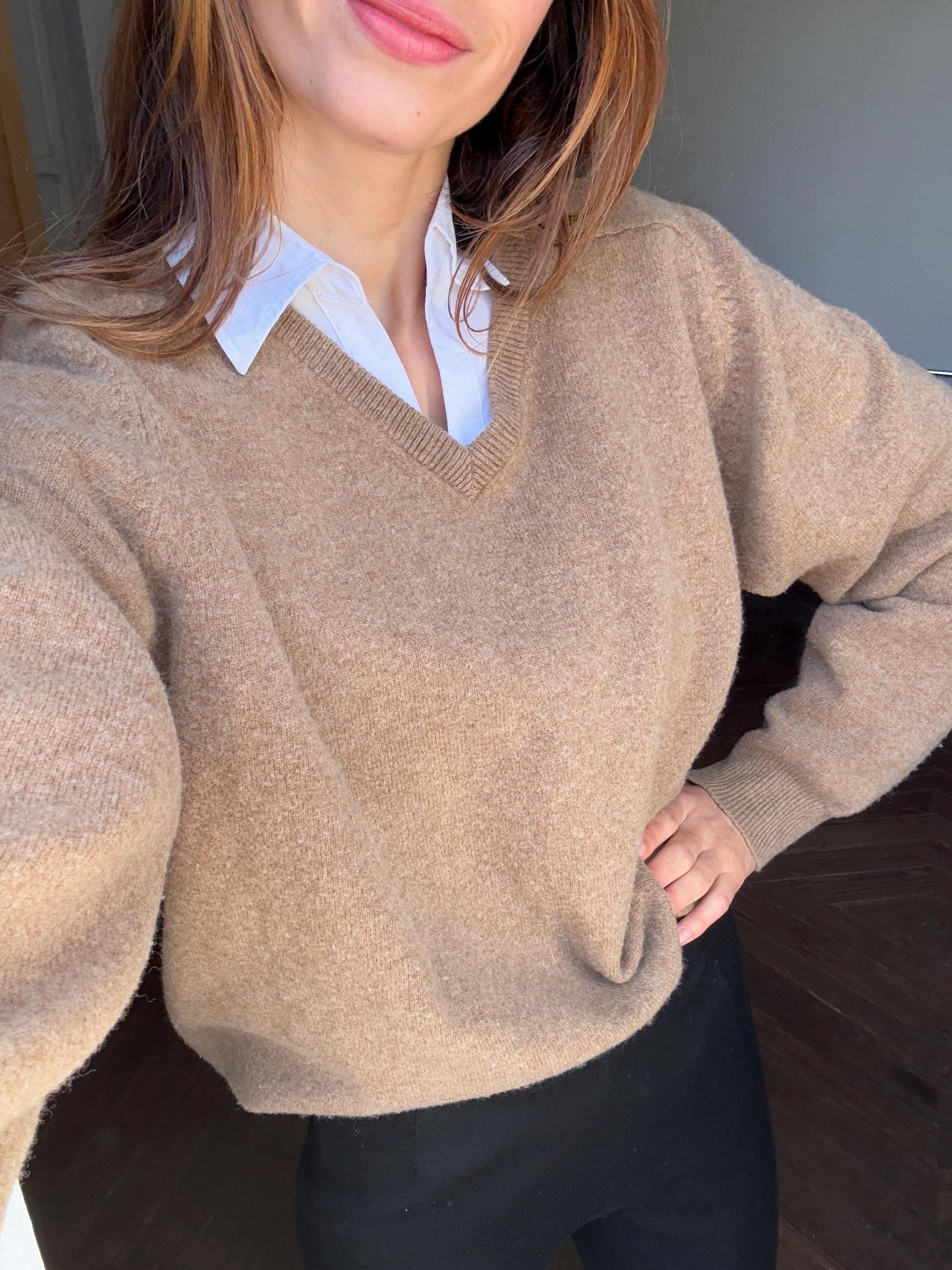 Light academia vintage brown pullover, 100 % lambs wool winter sweater, Cozy tan autumn knit, Size M
