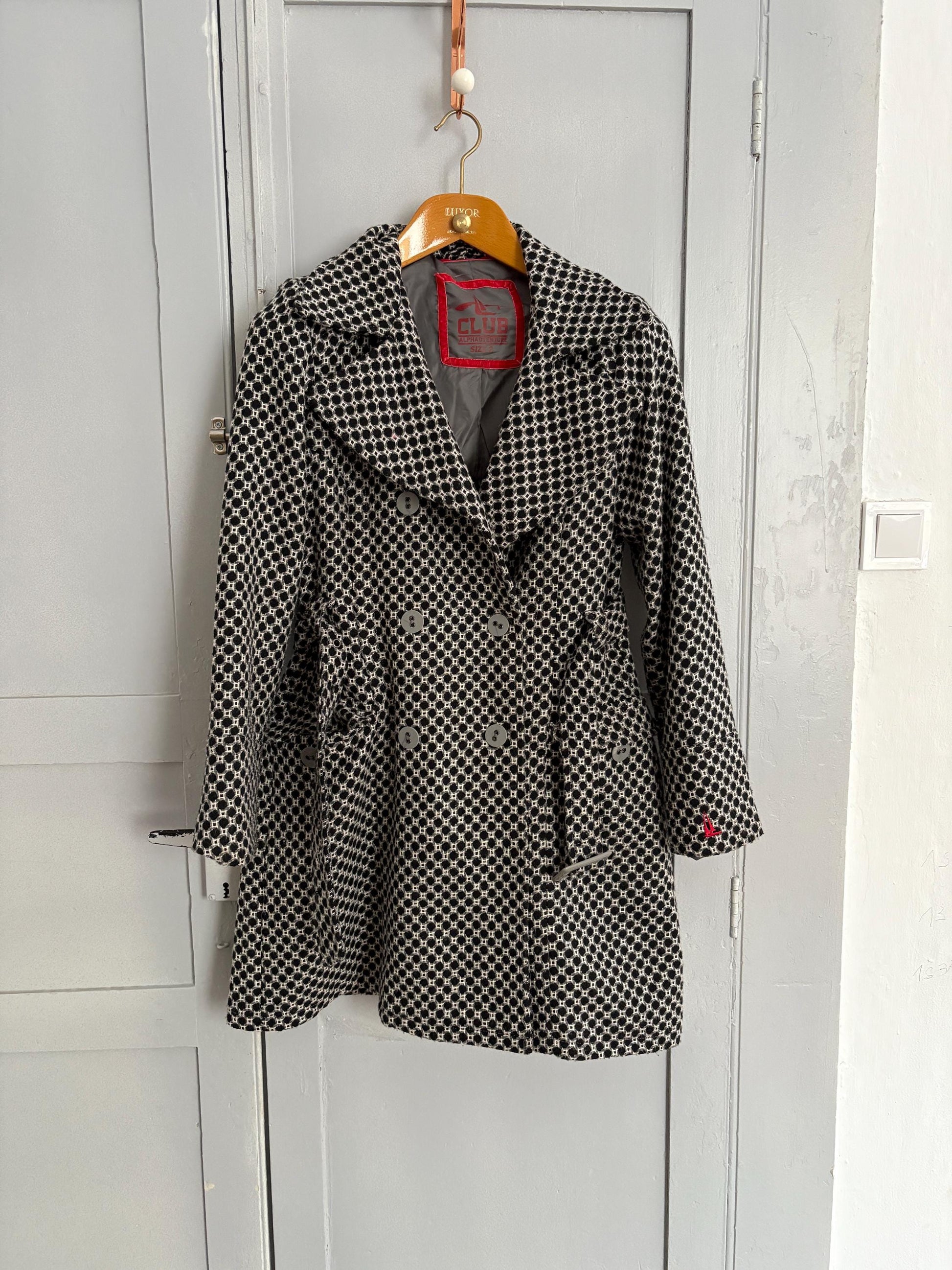 Vintage Monochrome Belted Coat | Parisian-Inspired Club AlphaDyenture Statement Jacket | Size S