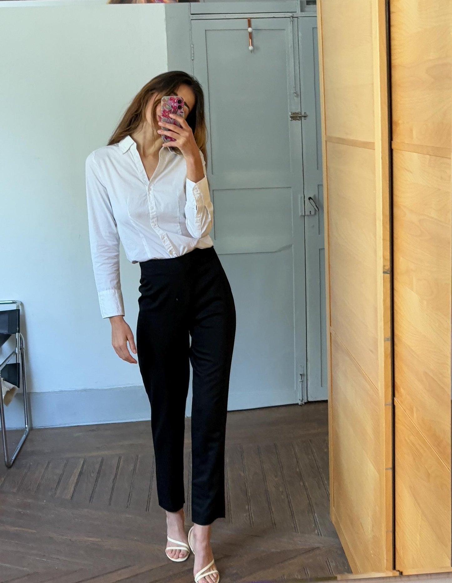 White professional work button up shirt, Crisp Blouse, Danish Style, Formal work wear, luxury Fit, S