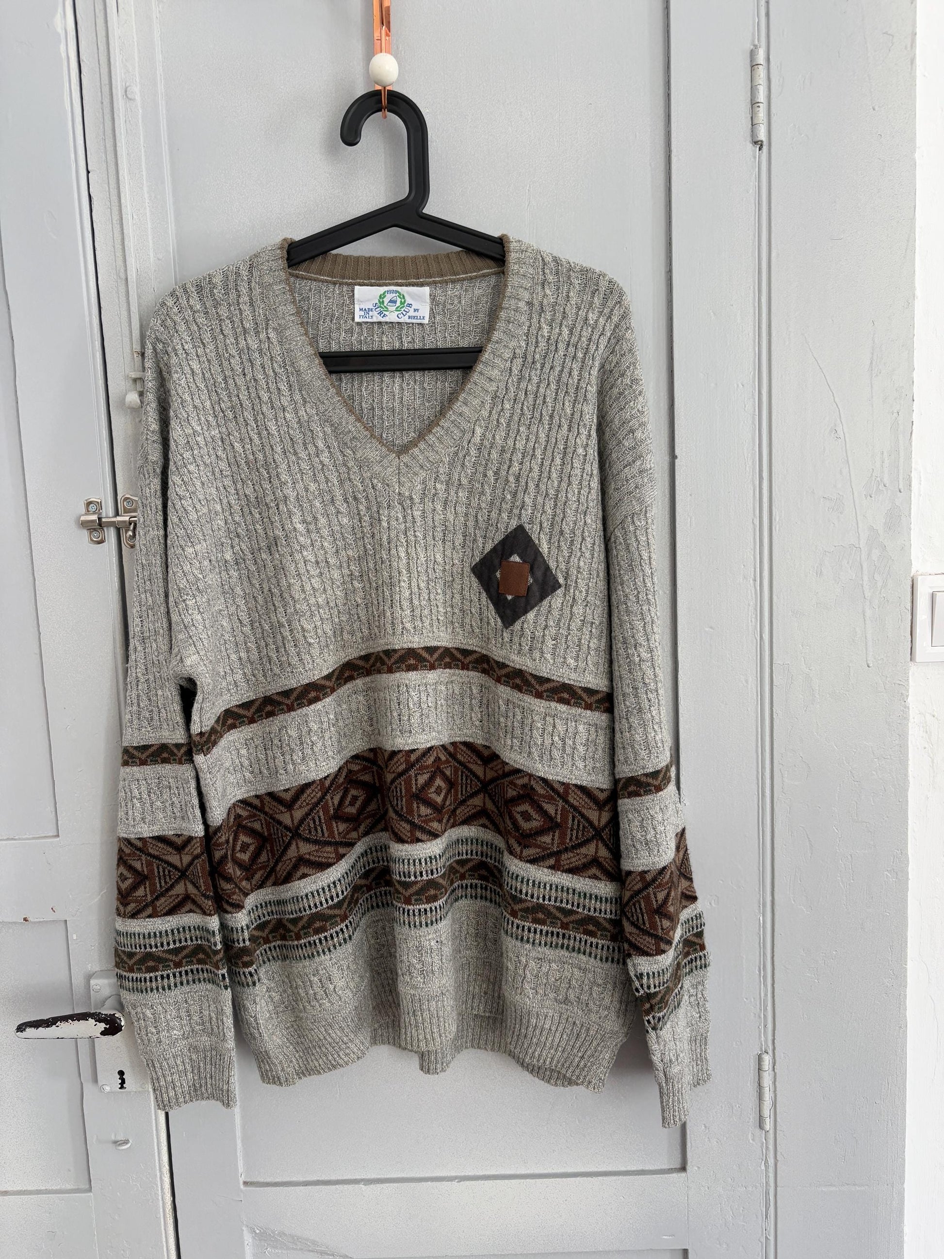 Vintage Light Grey Wool-Alpaca V-Neck Jumper — additional view 7