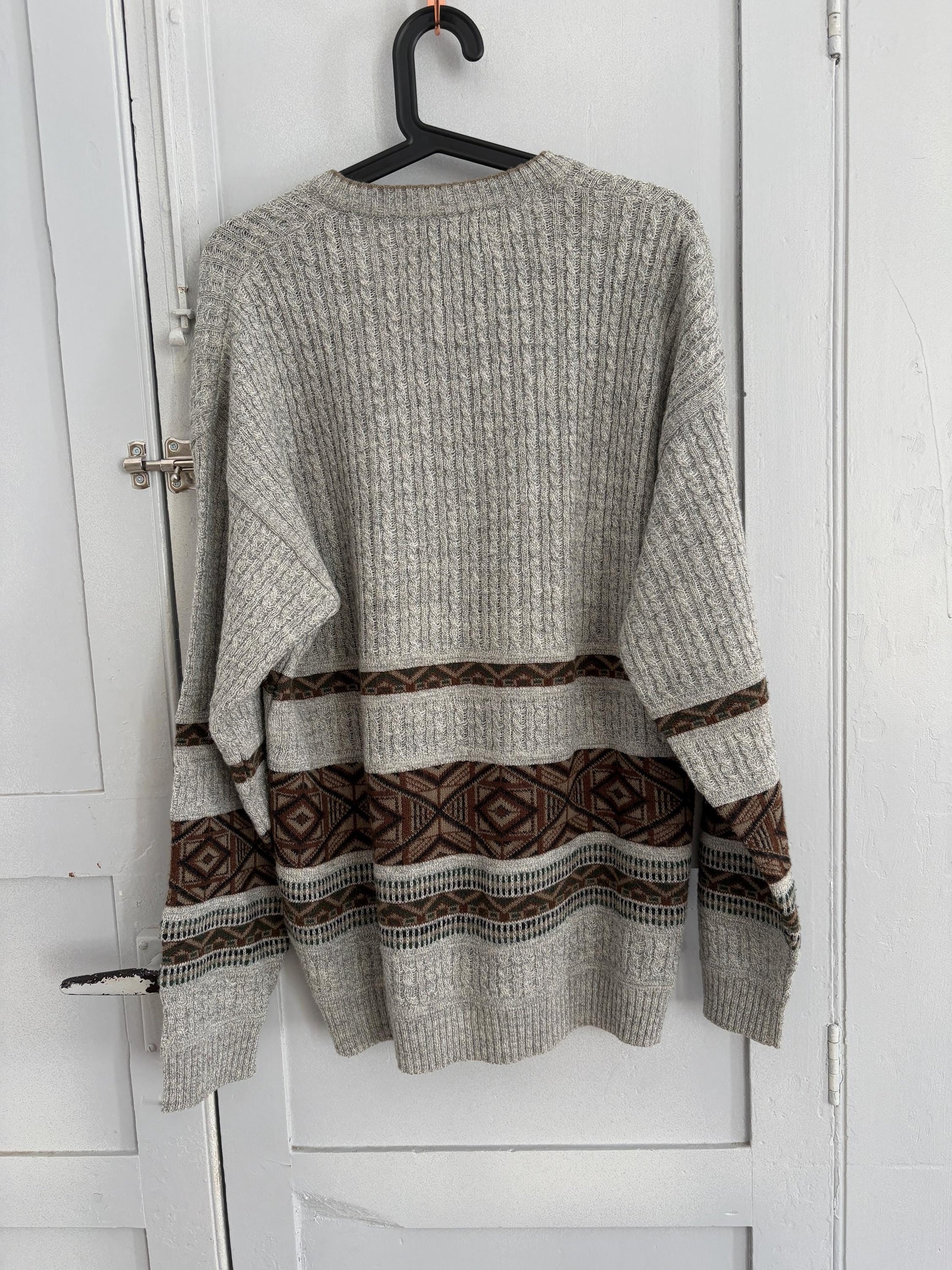 Vintage Light Grey Wool-Alpaca V-Neck Jumper — additional view 10