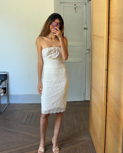 Vintage Floral Lace White Midi Skirt — fabric close-up