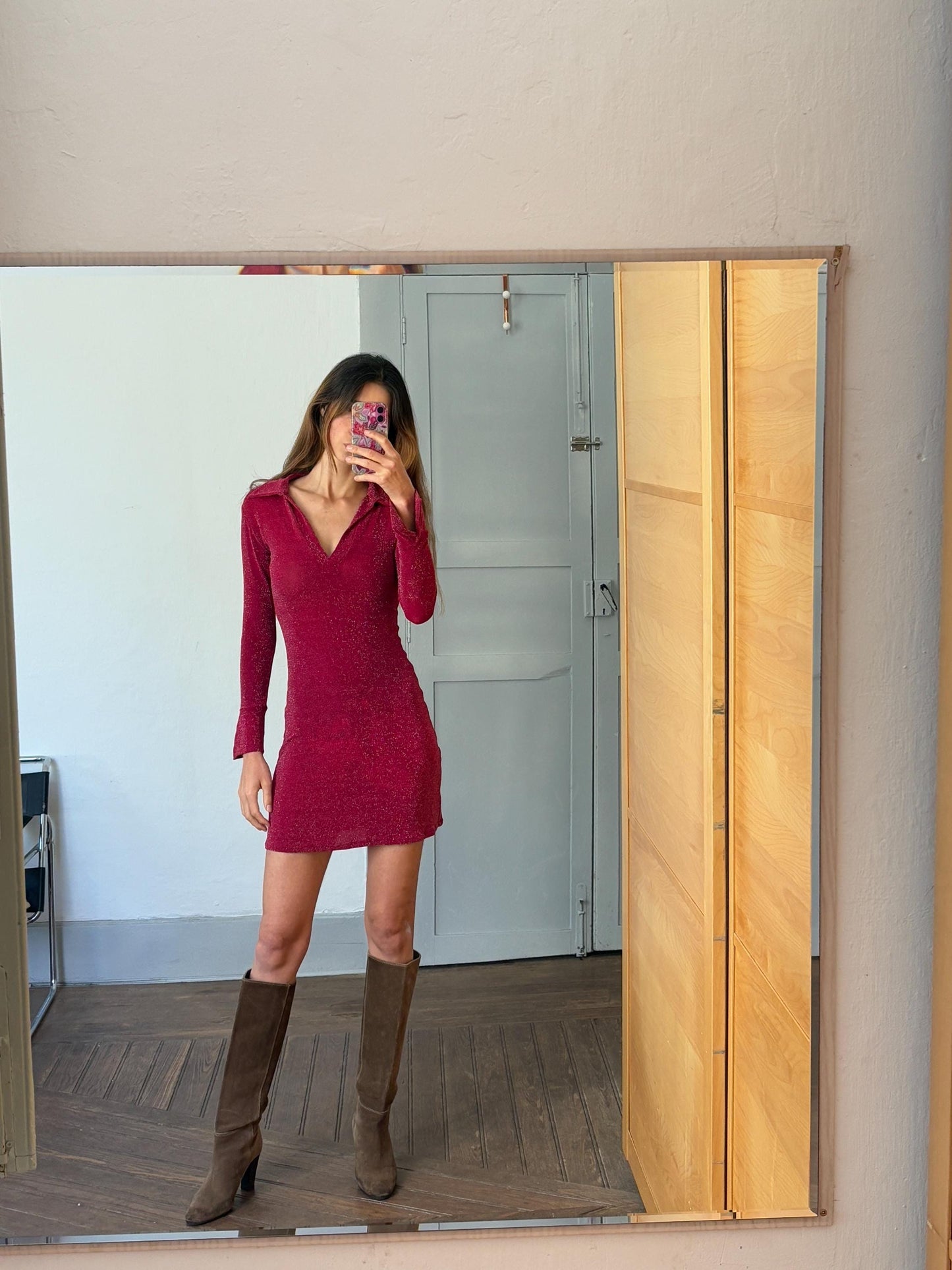 Vintage red Dress, Long sleeve groovy 70s mini Slip Dress, Minimalist pop of red colour outfit, Hourglass figure dress