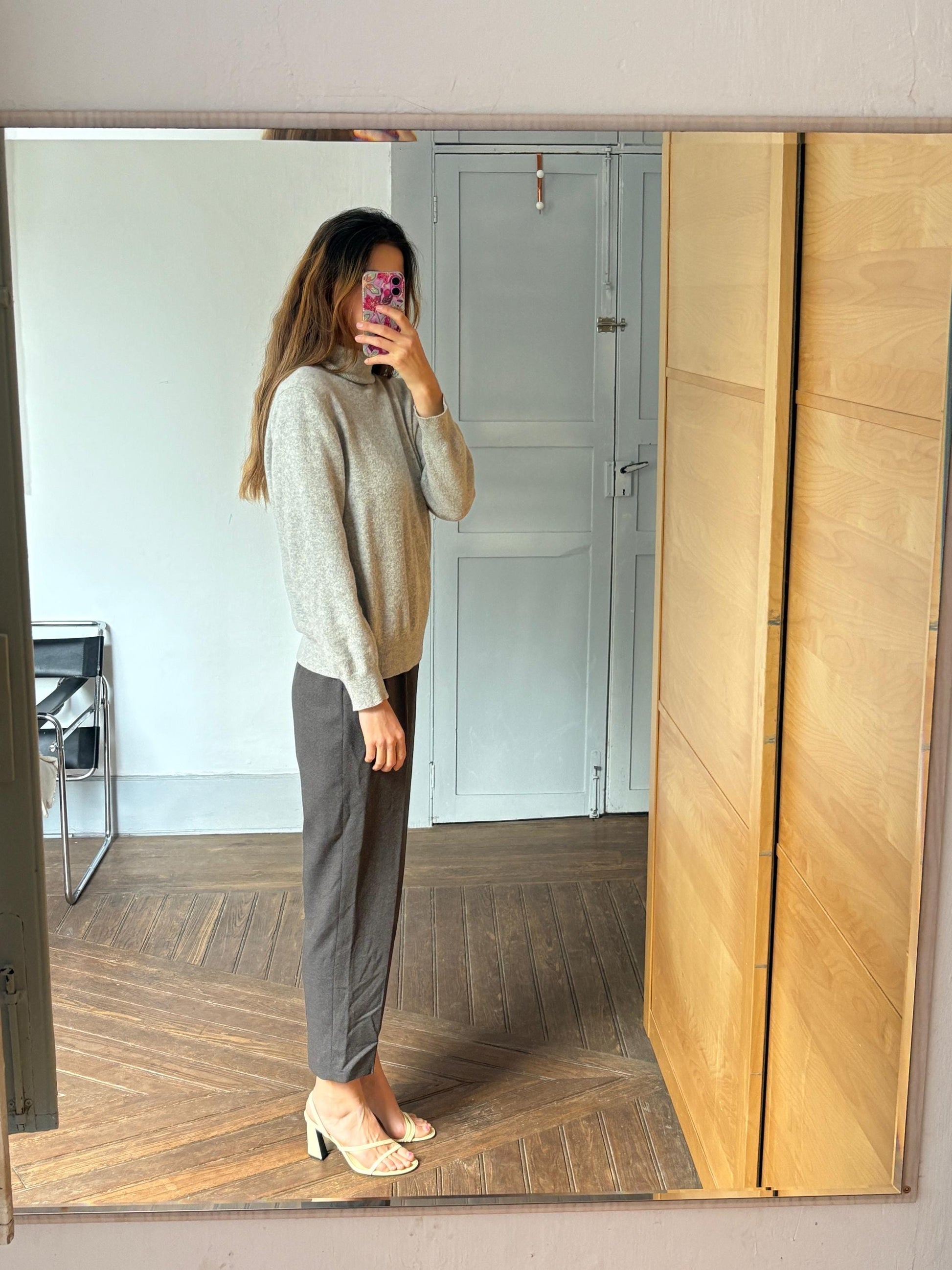 Light academia NON ITCH grey wool turtleneck sweater, Vintage light grey elegant jumper, Wool winter sweater, Cozy autumn knit, Size S