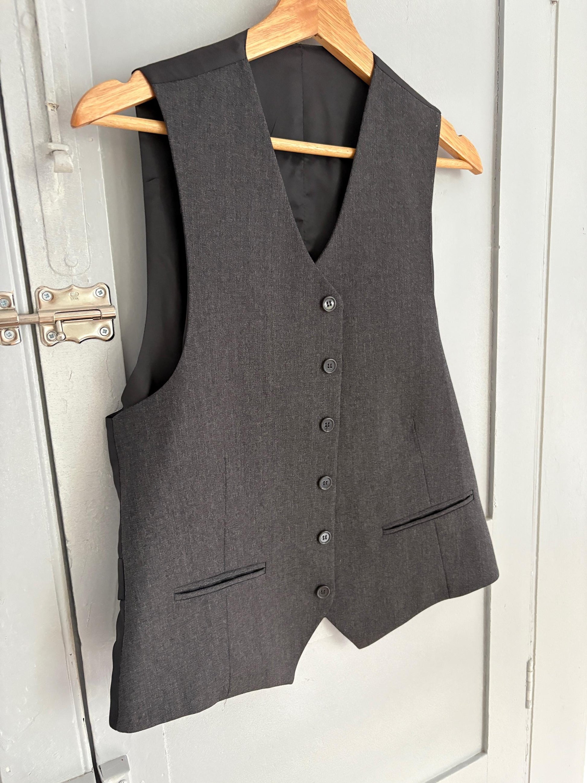 Vintage grey button down gilet, Dark academia style grey classic fit waistcoat, Formal clothing, Cute school girl uniform, K-pop aesthetic