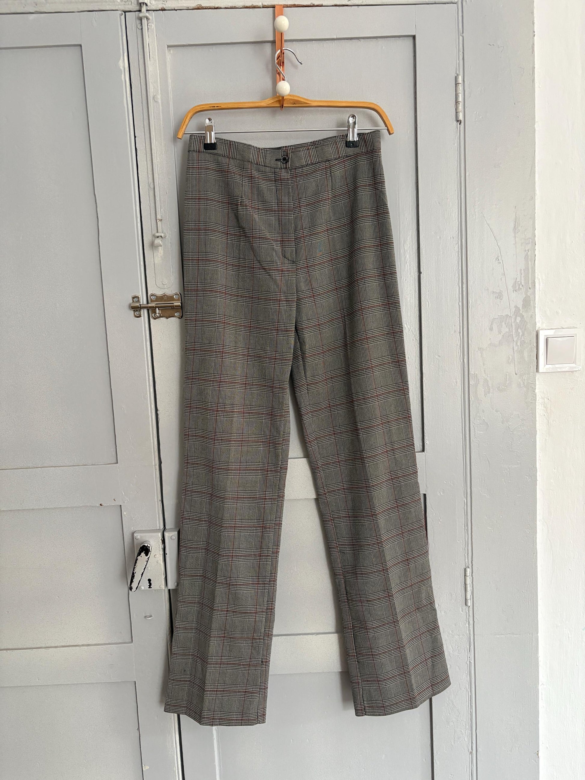 Vintage plaid wool trousers – size S, made in Italy, high-waisted academia pants with grey red check print
