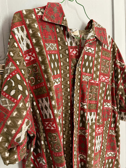 Vintage 70s Oversized Button-Up Shirt — additional view 9