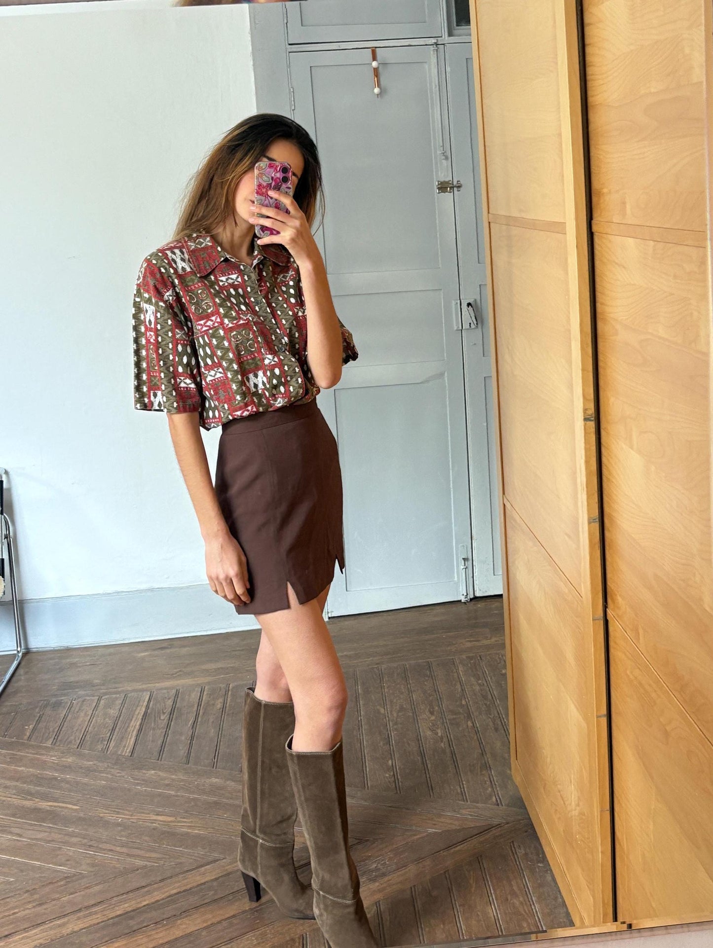 Vintage groovy button up shirt, Retro oversized 70s blouse, Red and white colourful patterned top, Cute long sleeve summer shirt