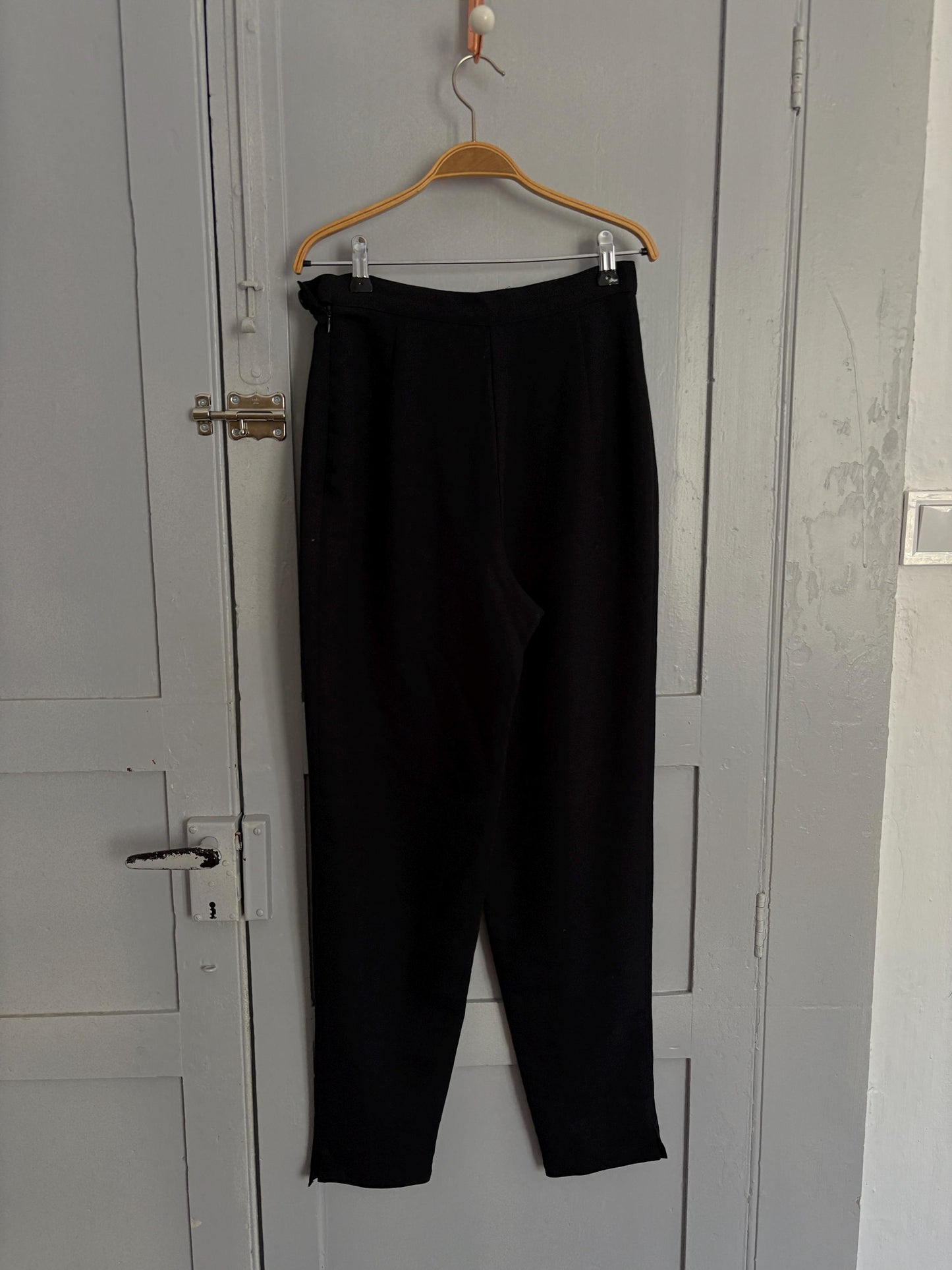 Vintage Italian Designer black dark academia trousers, Wool high waist Serena Gaison pants, Made in Italy, Luxury cropped pants