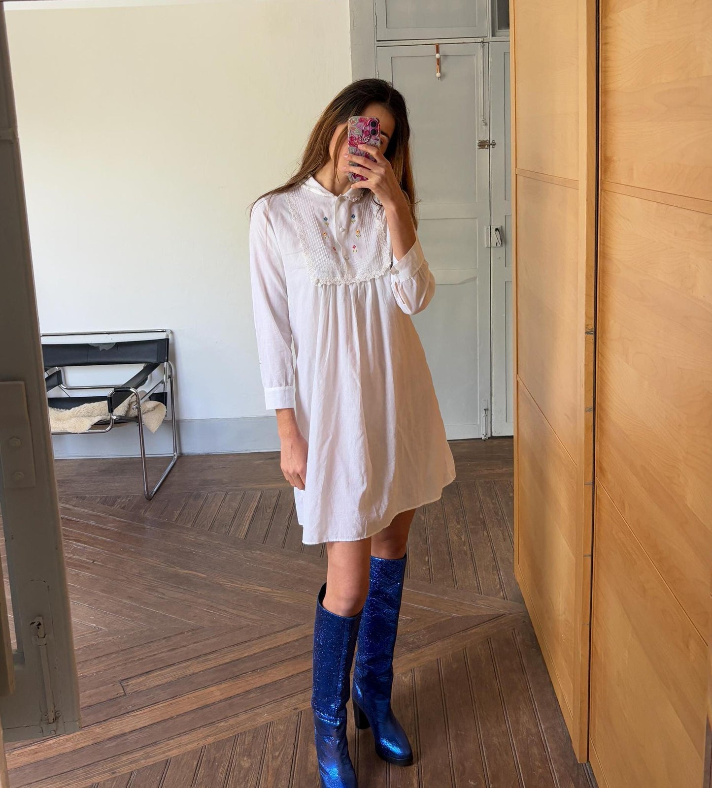 Vintage floral embroidered Nightgown, White Cottage core nightie , Feminine french antique nightwear, S