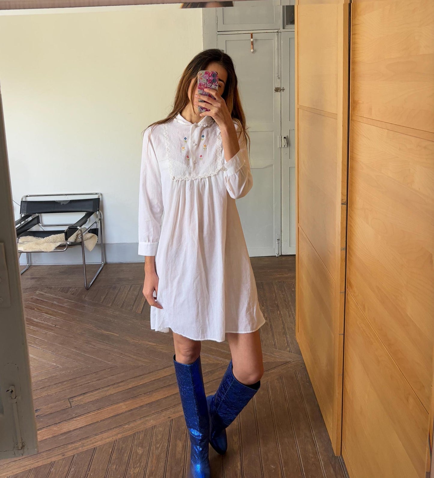 Vintage floral embroidered Nightgown, White Cottage core nightie , Feminine french antique nightwear, S