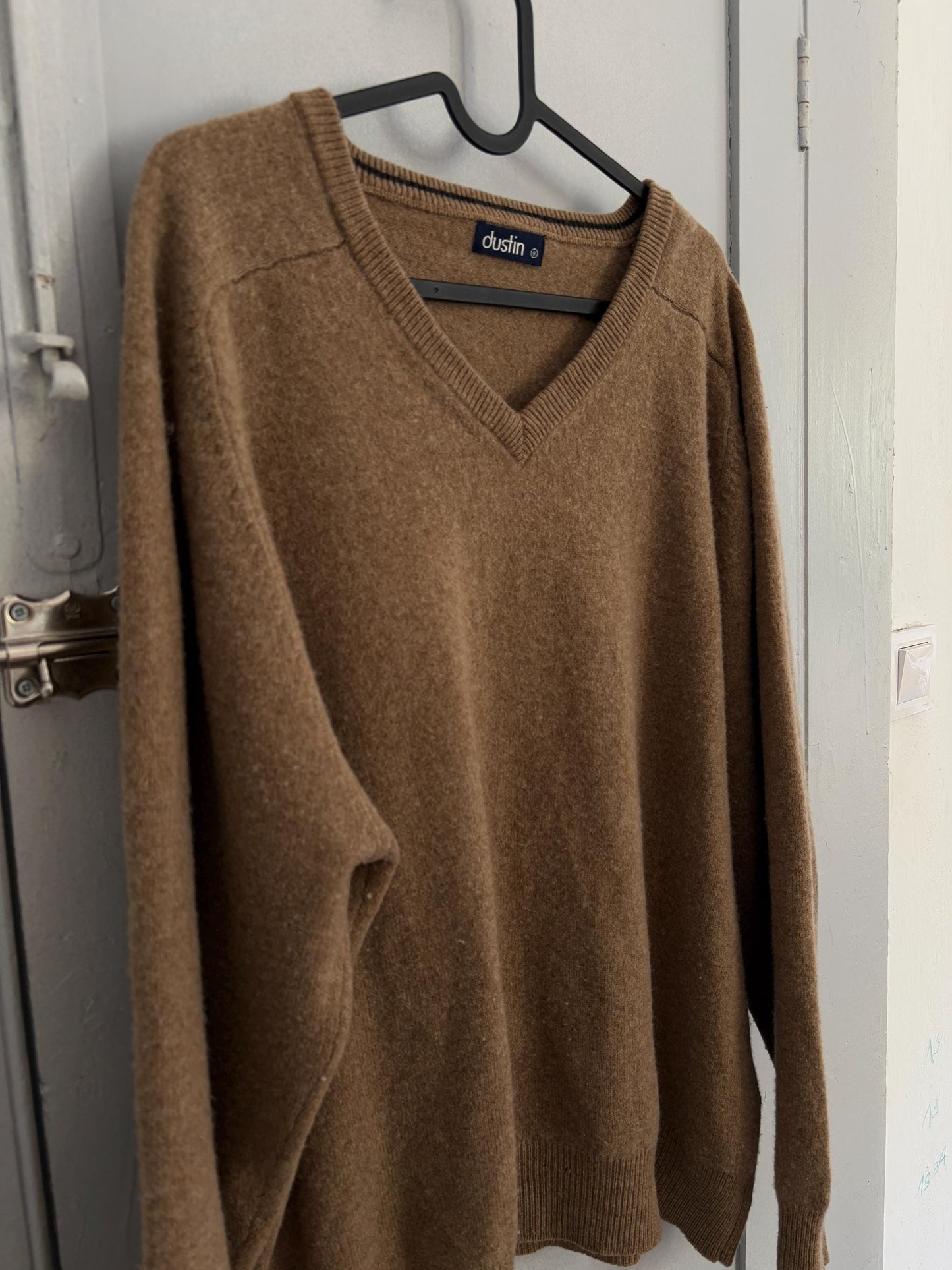 Light academia vintage brown pullover, 100 % lambs wool winter sweater, Cozy tan autumn knit, Size M