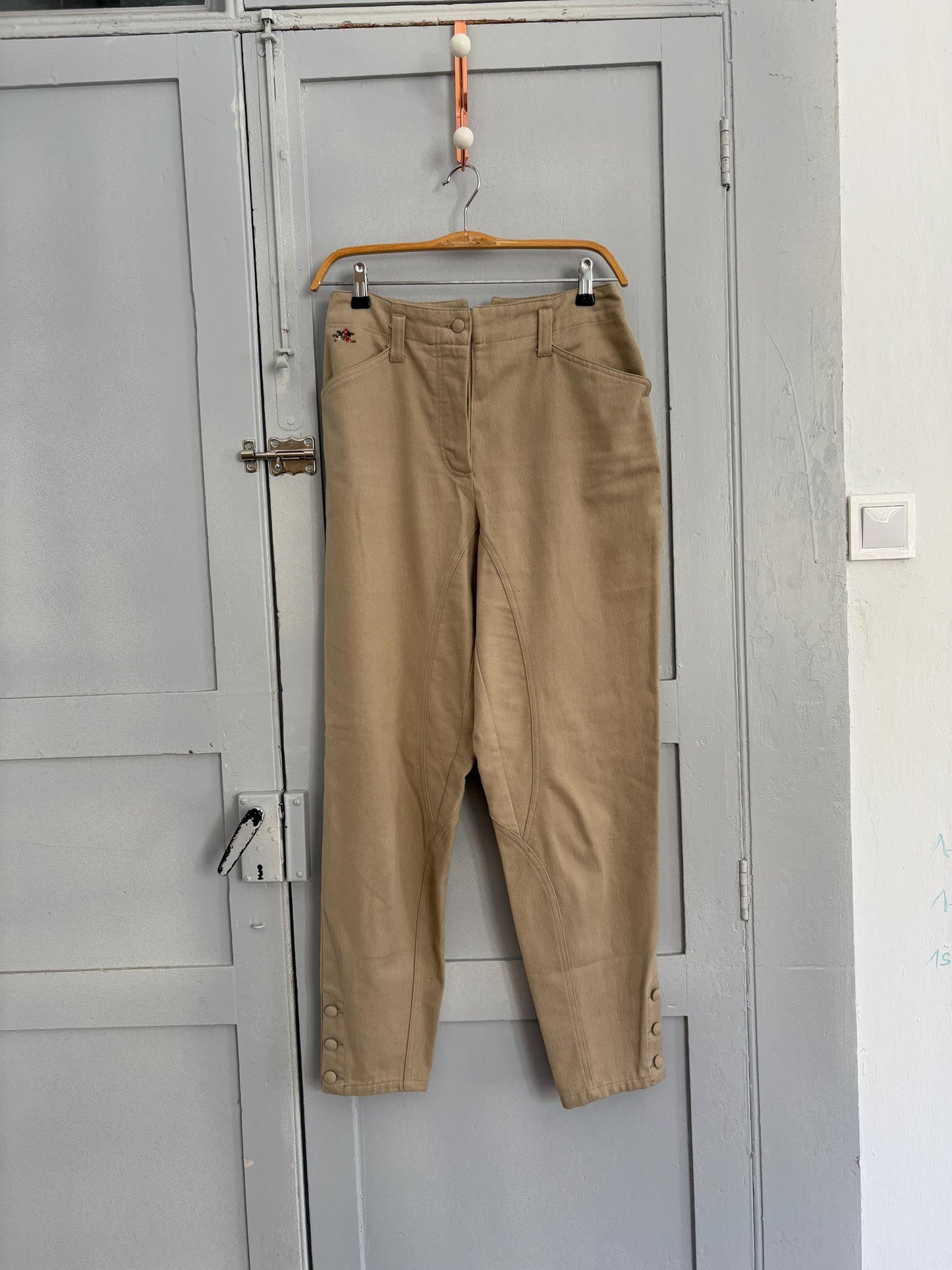 Vintage cotton beige Horse Riding style pants, High waist elegant formal carrot leg pants, Light beige cotton trousers, Made in Italy, 38 -M
