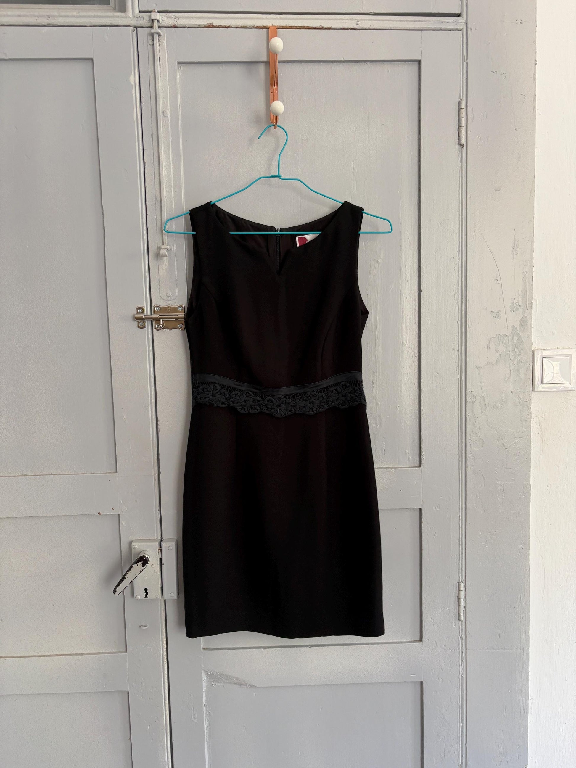 Vintage luxury designer black formal mini dress, Elegant El Corte Ingles short dress, Made in England, Size XS