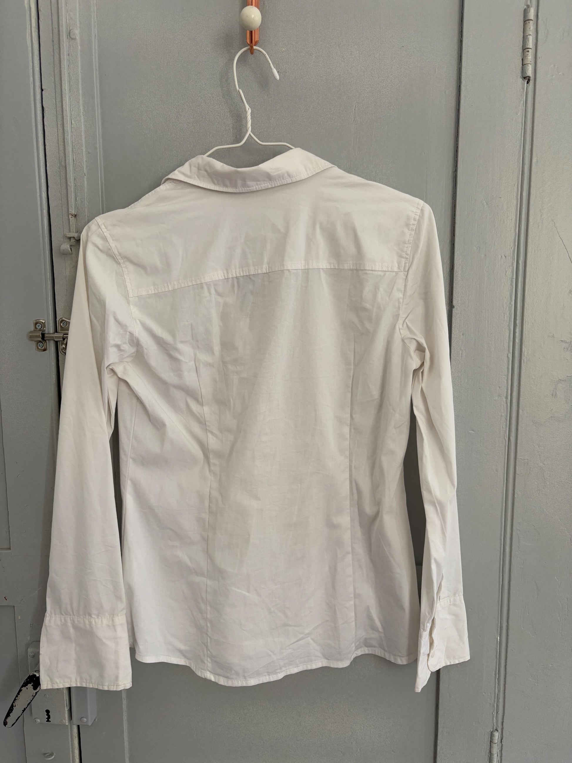 White professional work button up shirt, Crisp Blouse, Danish Style, Formal work wear, luxury Fit, S