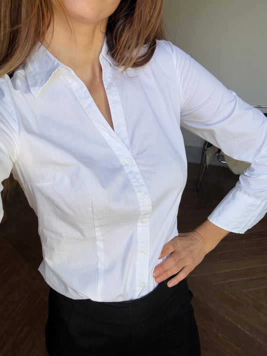 White professional work button up shirt, Crisp Blouse, Danish Style, Formal work wear, luxury Fit, S