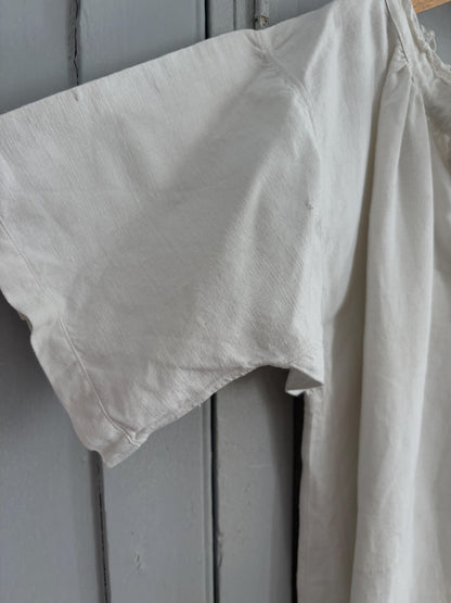 White Victorian Nightgown With Scalloped Collar — additional view 9
