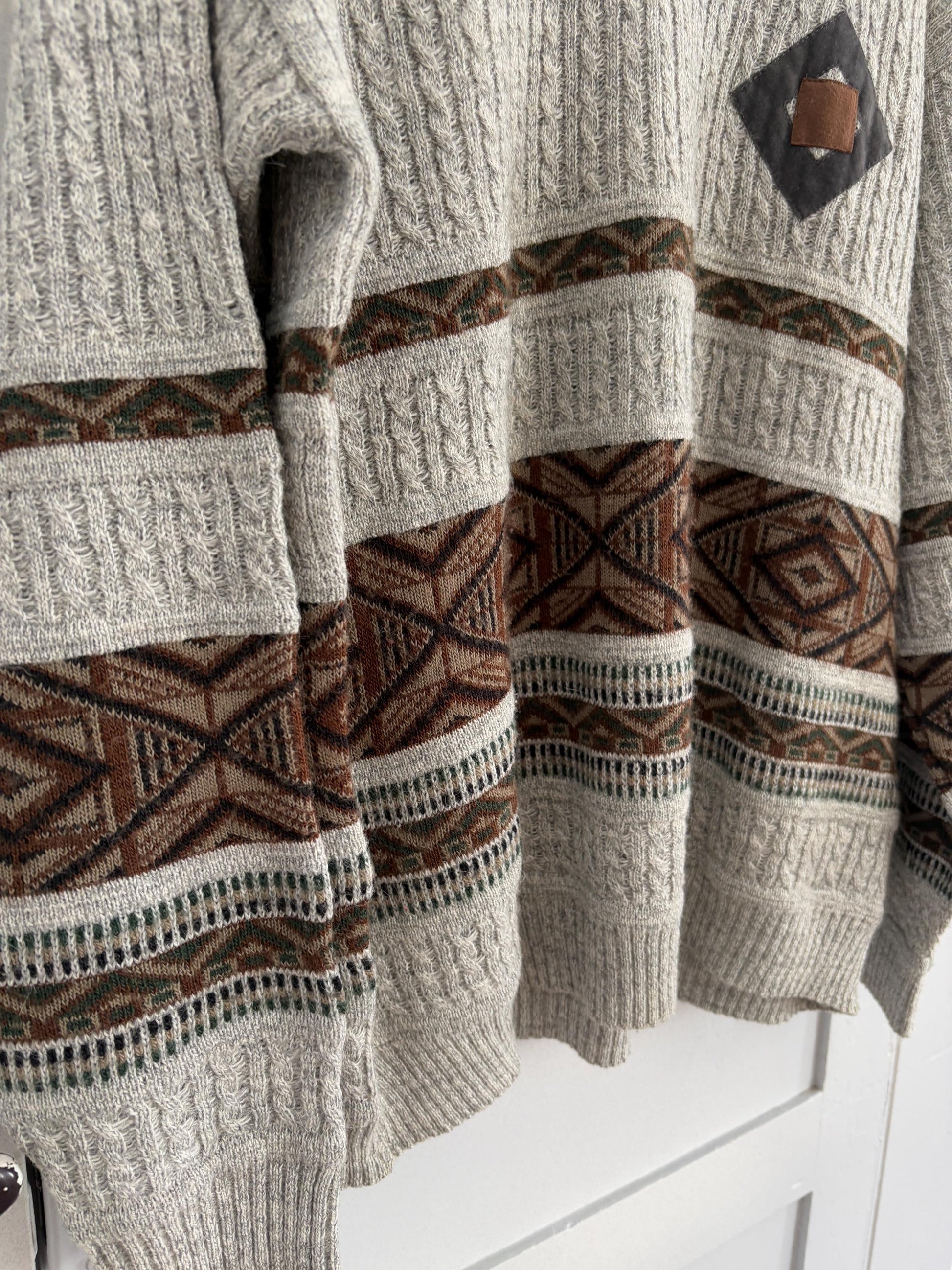 True Vintage light grey jumper by Surf Club, Wool and alpaca blend v neck pullover, Made in Italy retro knit vest