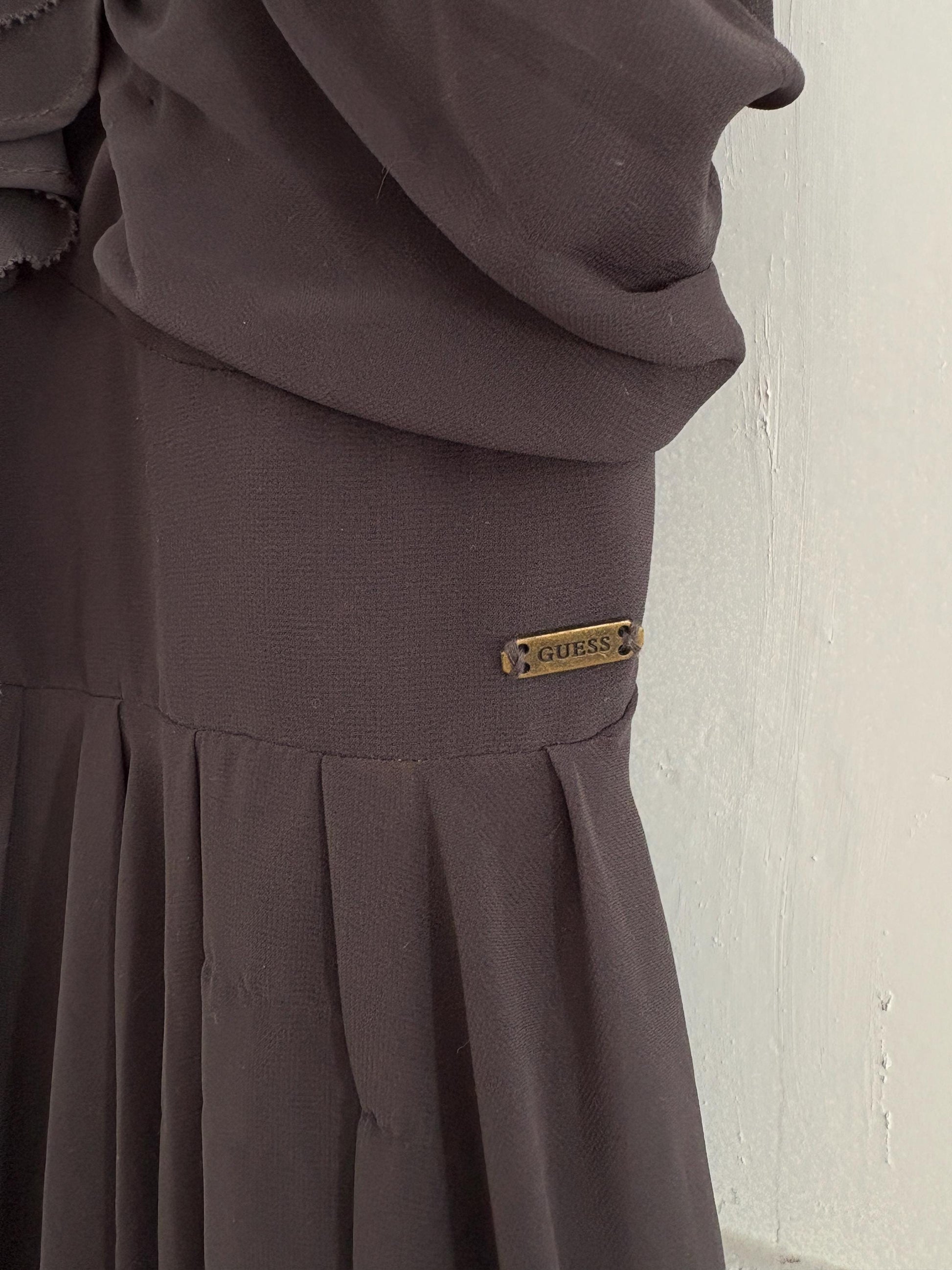 Vintage Guess grey Babydoll dress, Ruffled V neck playful summer dress, Date night cute mini dress