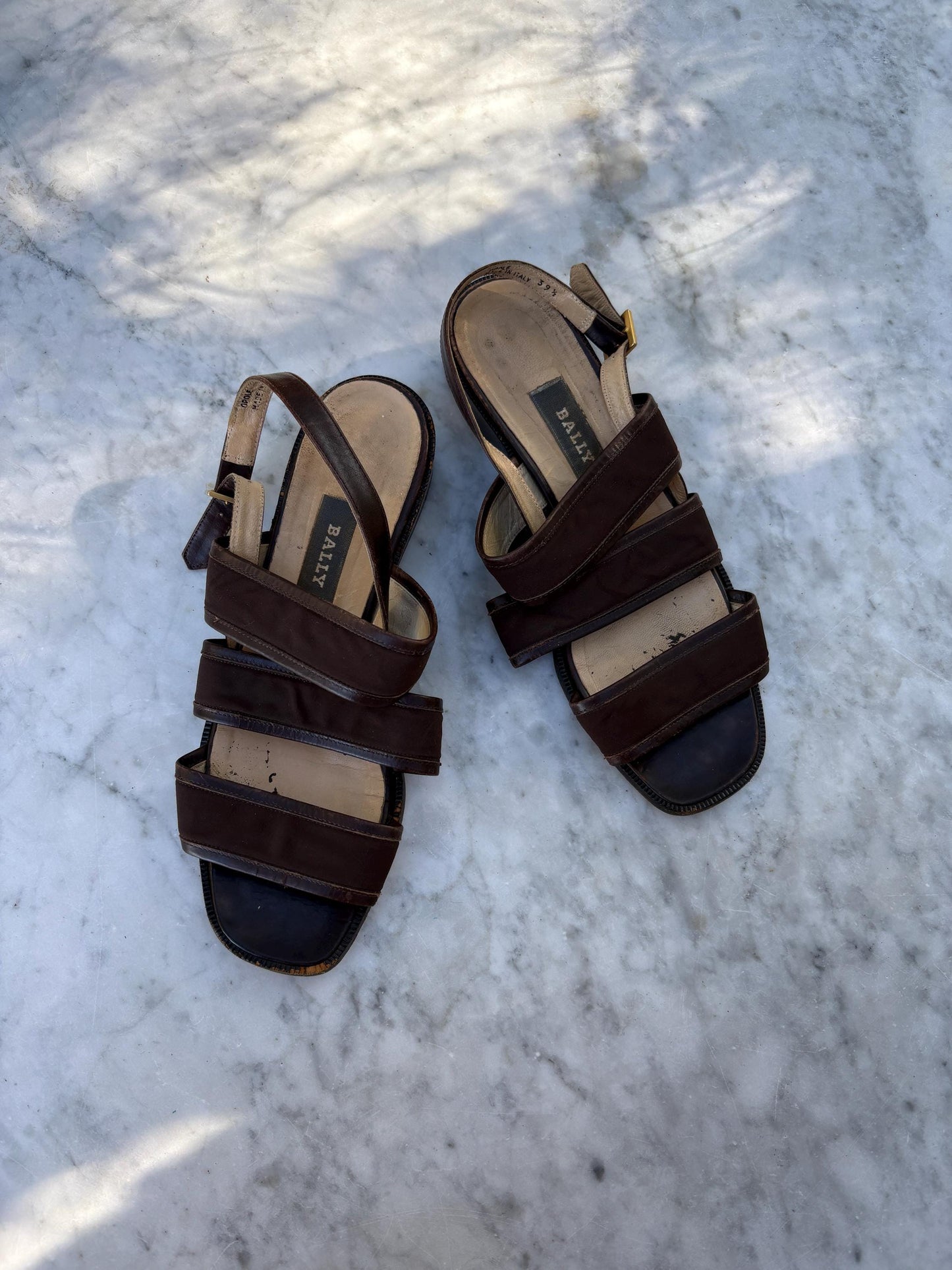 Vintage Bally summer sandals, Dark brown leather strapped flats, Rouje aesthetic red vintage flats size 39.5, Cute European summer sandals