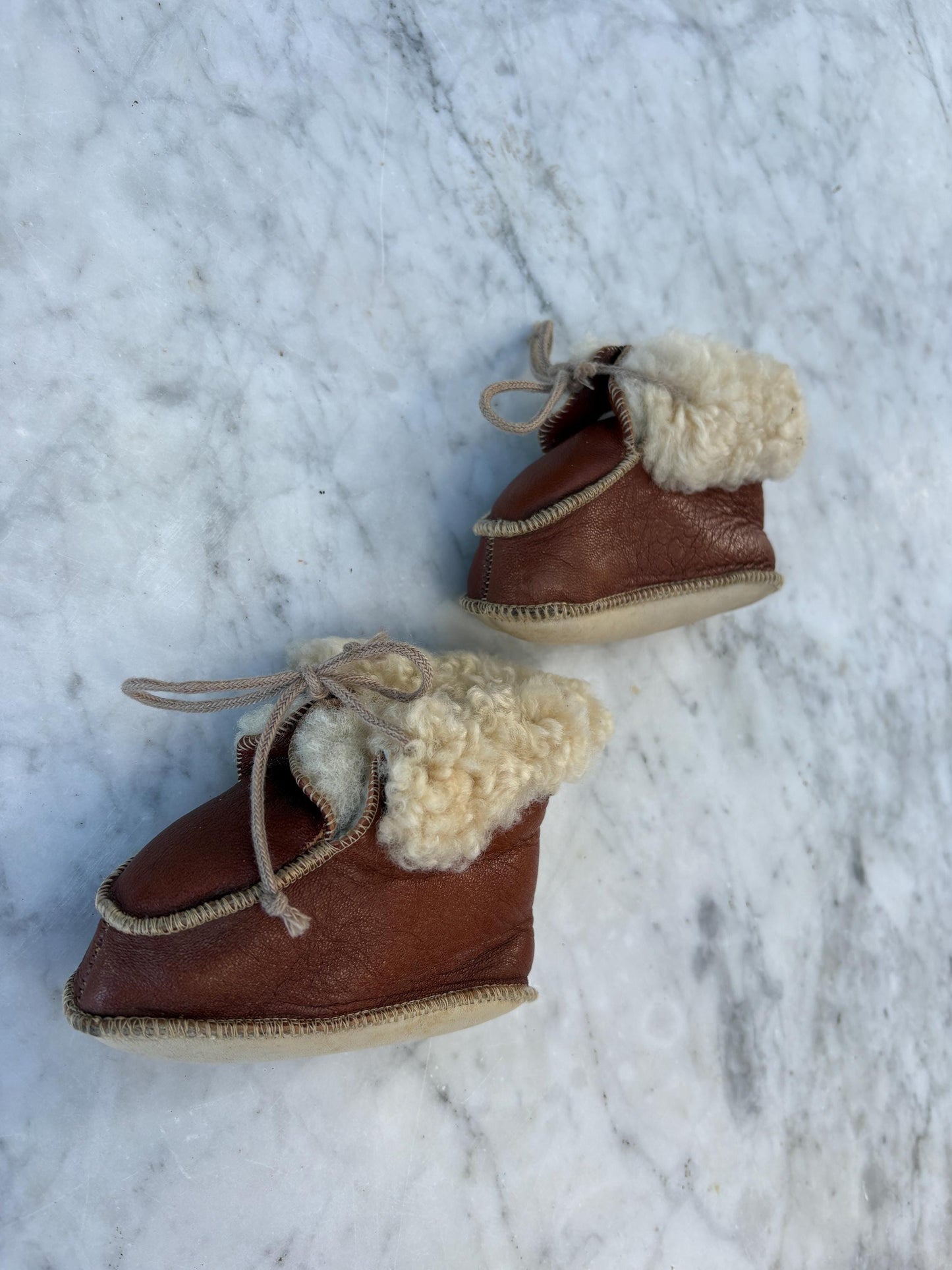 Baby Sheepskin Booties, Leather Wool Baby Shoes, Handmade Infant Winter Boots, Soft Sole Newborn Slippers, Warm Baby Moccasins