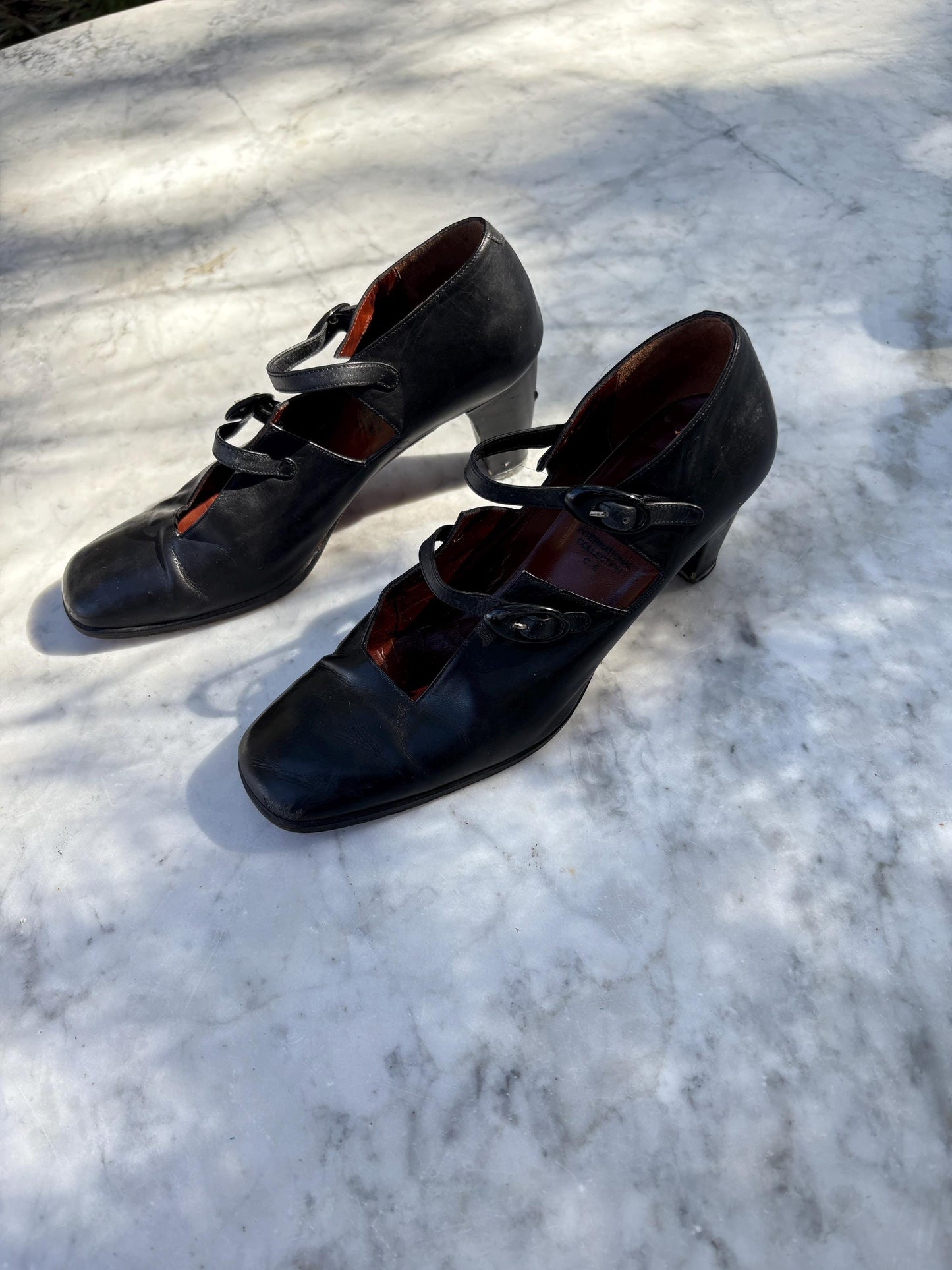 Vintage Sara Navarro black leather Mary Jane heels, 7 cm heel vintage shoes, made in Spain, 36 size, classic retro leather pumps