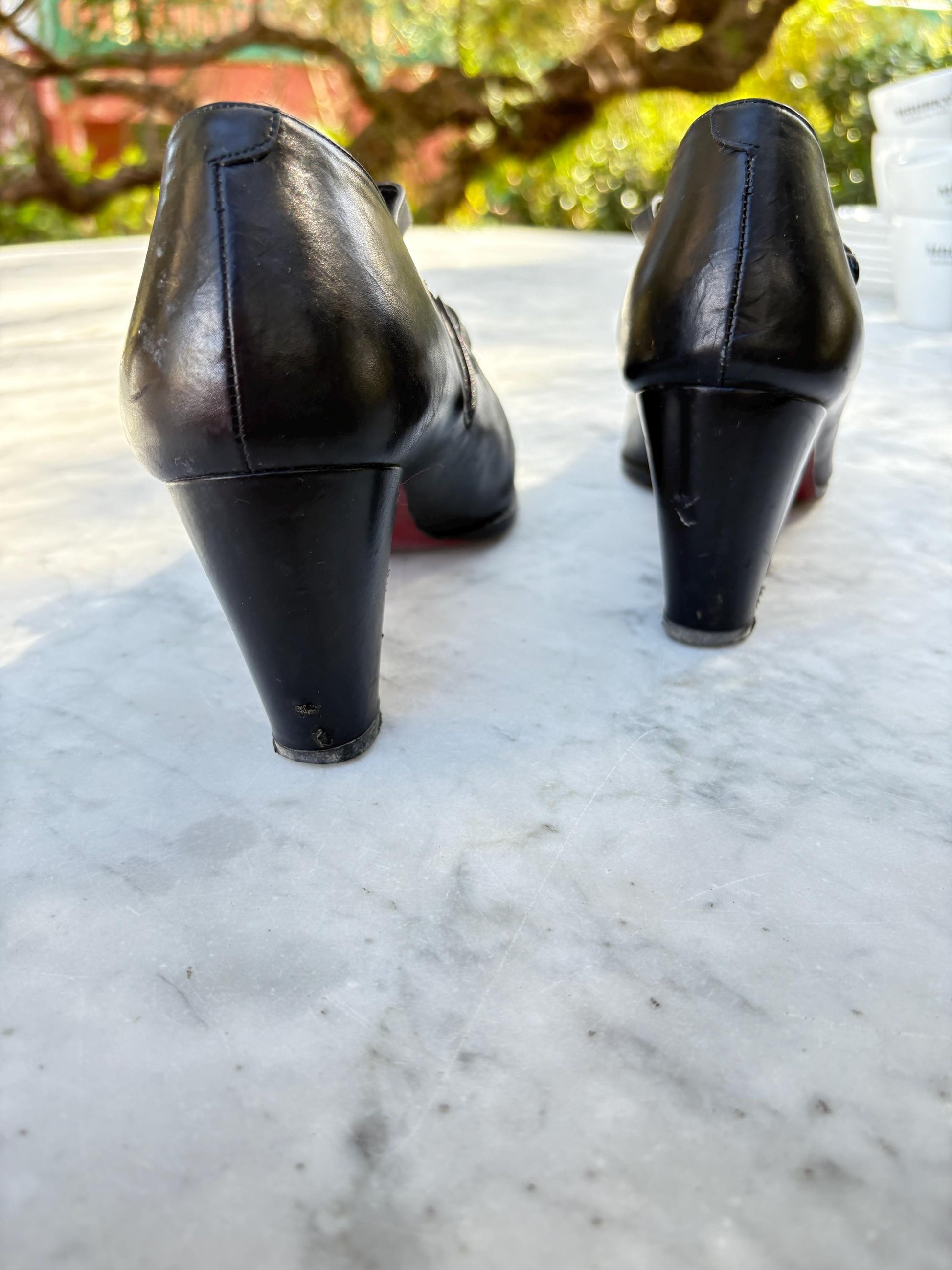 Vintage Sara Navarro black leather Mary Jane heels, 7 cm heel vintage shoes, made in Spain, 36 size, classic retro leather pumps