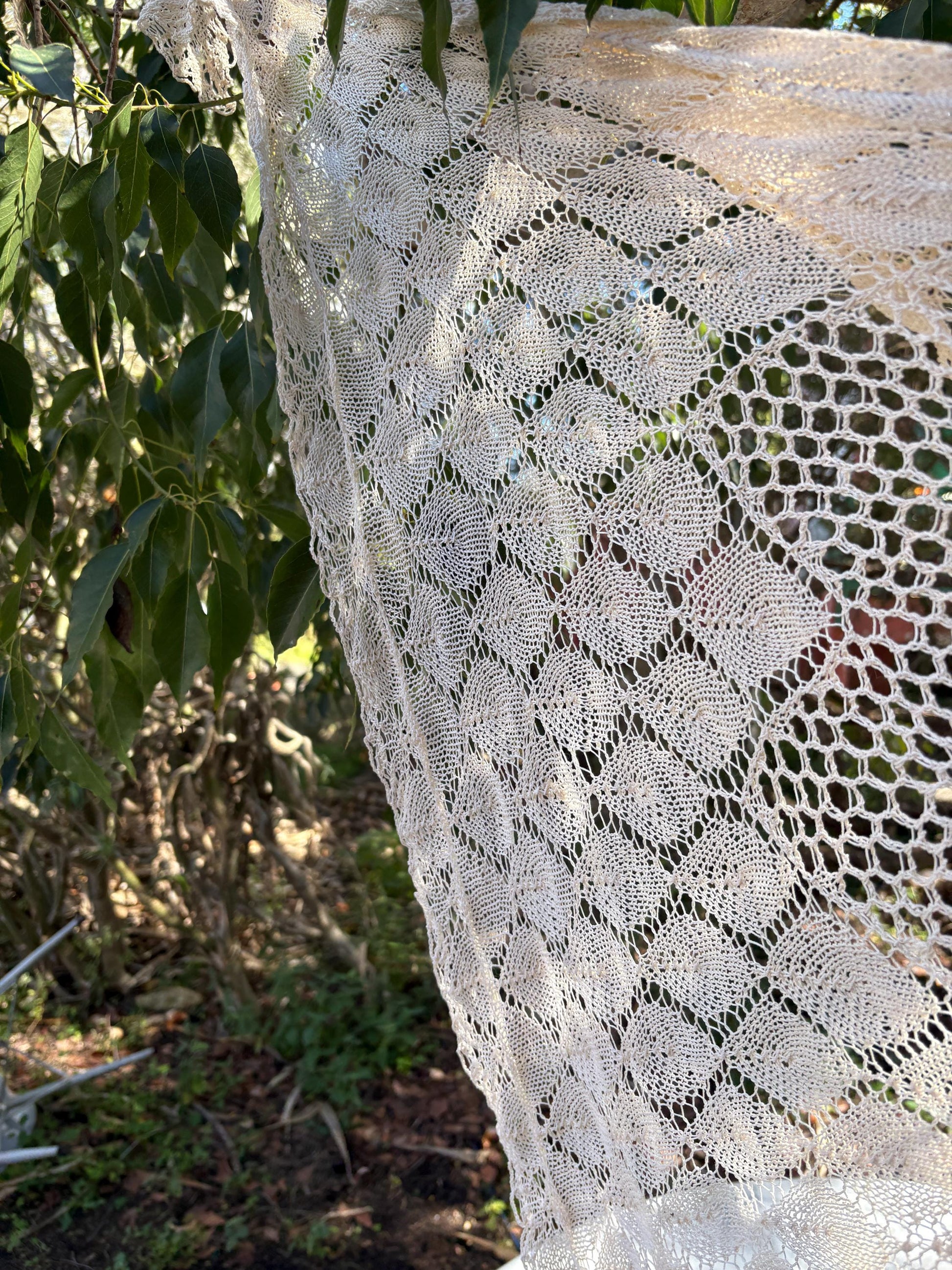 Handmade Crochet Lace Blanket, Round Lace Tablecloth, Vintage Boho Bedspread, Openwork Lace Throw, Shabby Chic Sofa Cover, Cottagecore Decor