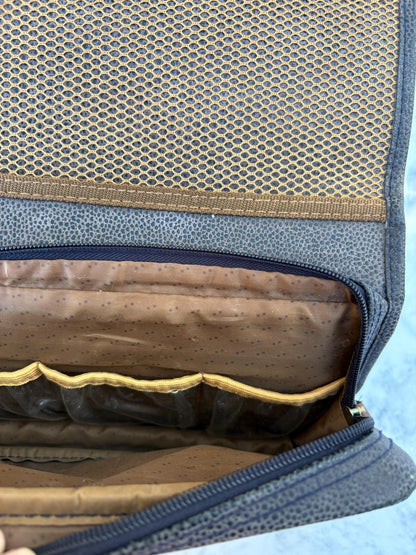 Vintage Leather Travel Toiletry Bag — additional view 8