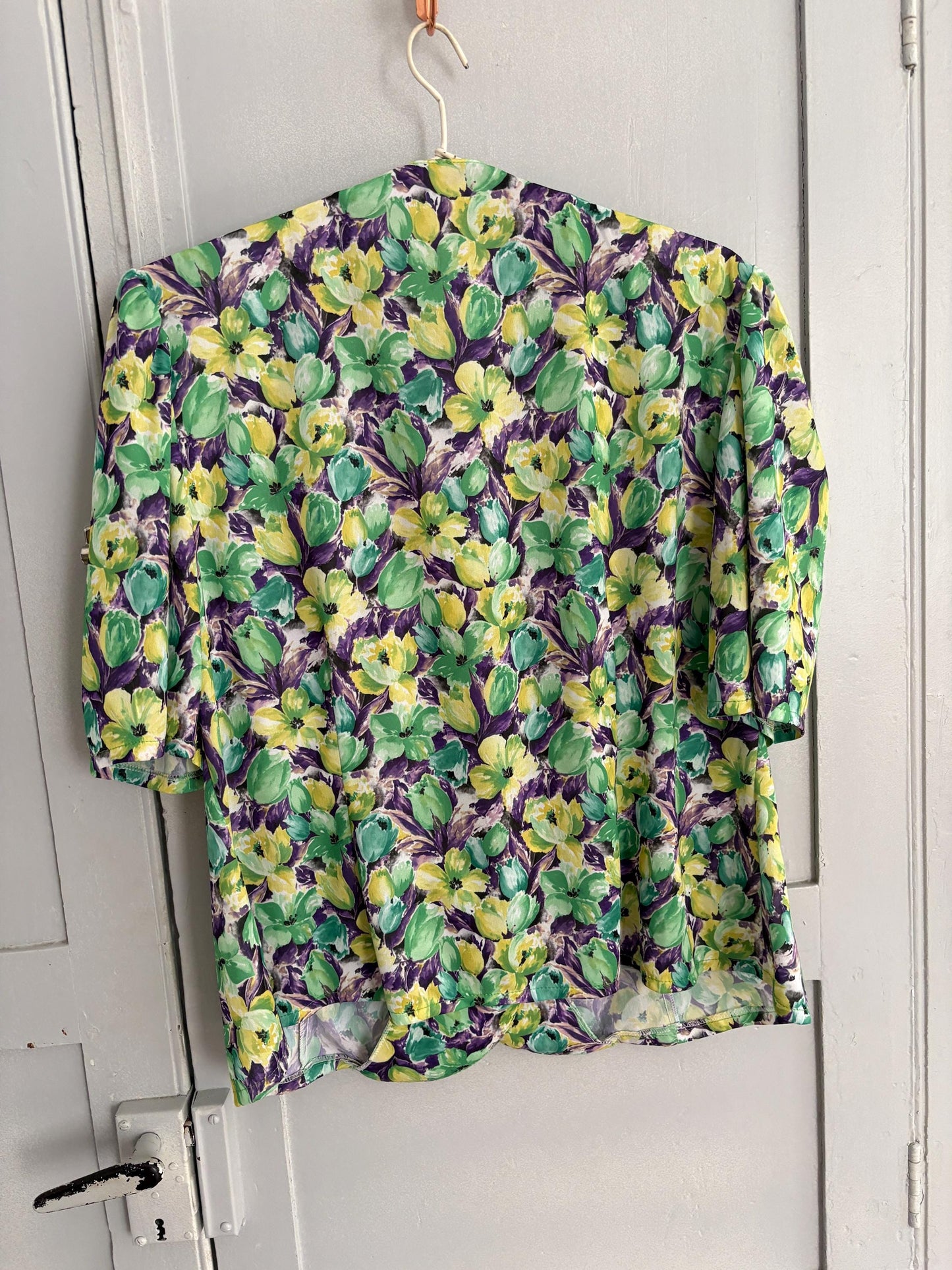 Vintage floral woman camisole, 60s flower top, Short sleeve colourful feminine summer clothing