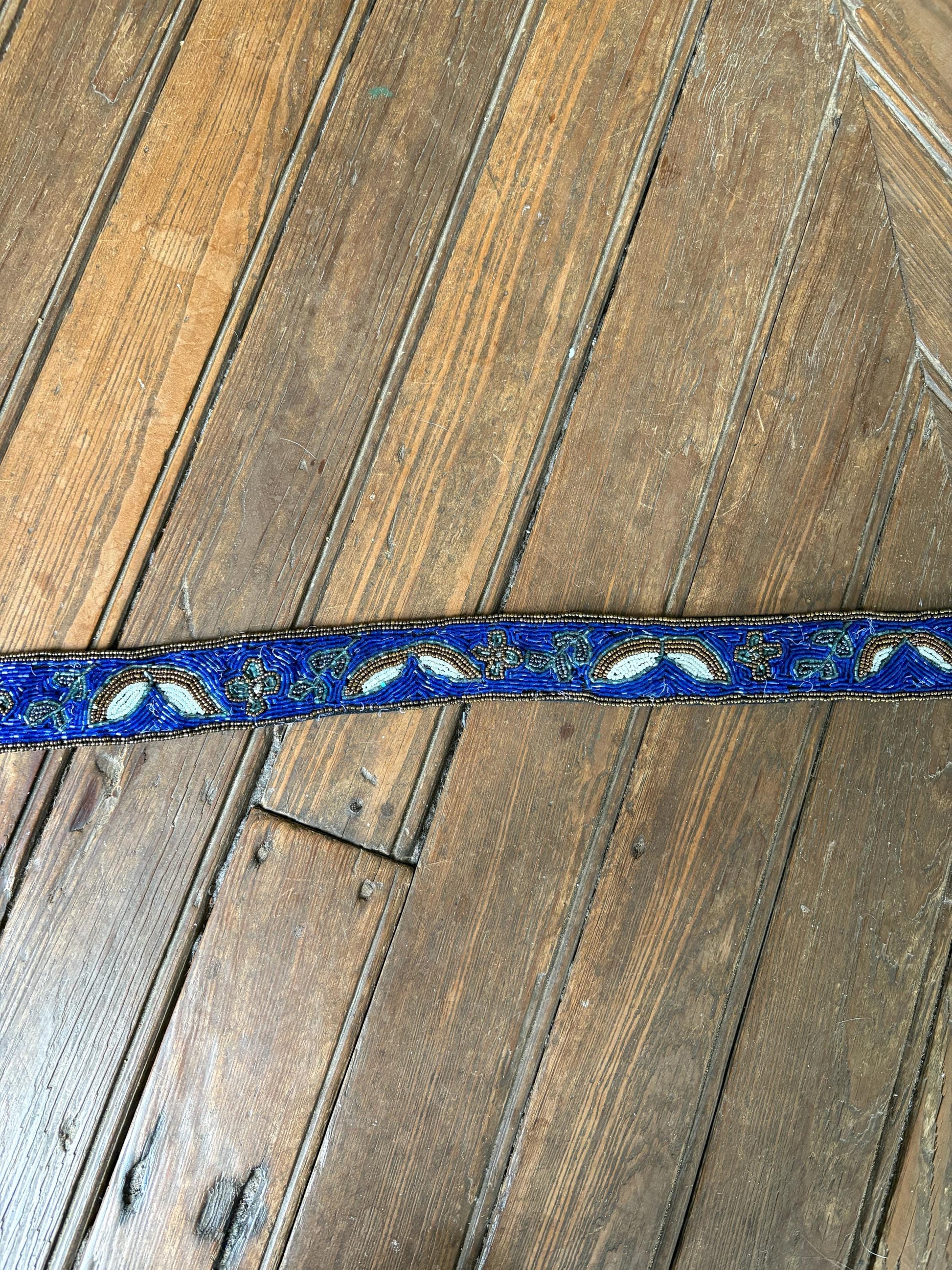 Vintage Beaded Western Belt – Lola Casa de Munt – Blue Floral Embroidery – Silver Buckle – Boho Statement Piece – Unique & Stylish