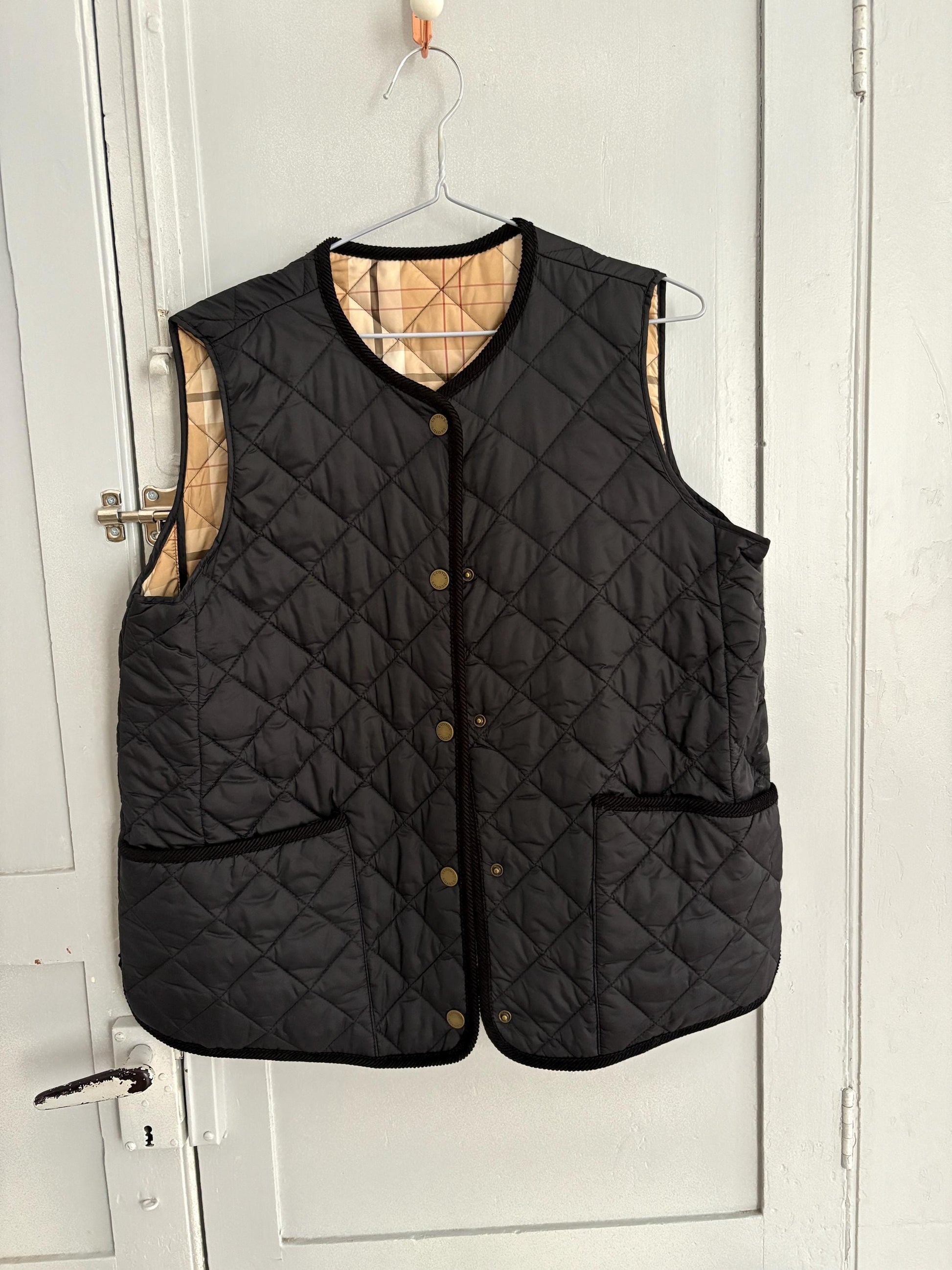 Lloyd’s Quilted Vest, Black Lightweight Puffer Vest, Classic Lined Gilet, Women’s Size M, Elegant Fall Layer, Preppy Country Style