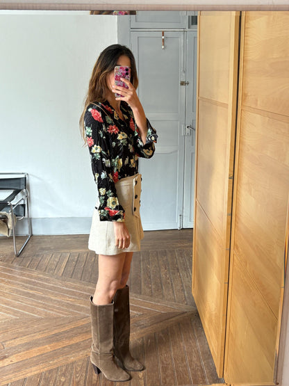 Retro Black Floral Blouse — detail