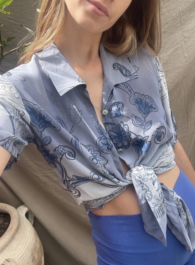 Vintage Blouse MYSTERY BUNDLE – 5 or 10 Pieces – Floral & Abstract Prints – Summer Loose Fit – 80s 90s Retro Tops – Boho Chic Bargain.