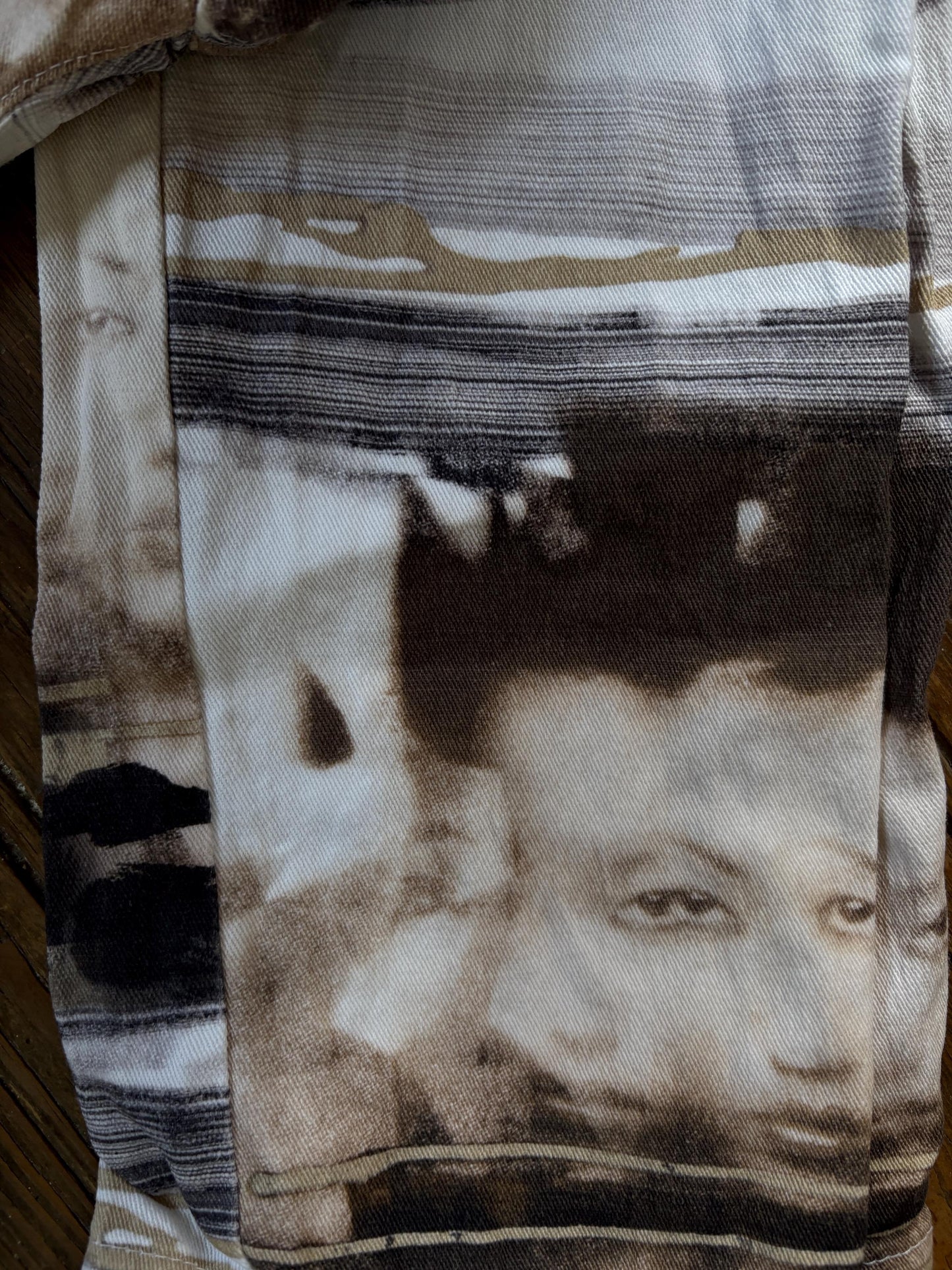 Vintage Kleymac printed jeans, artistic Y2K straight-leg pants, statement high-waisted denim, bold retro aesthetic, Linea Kleymac Sport