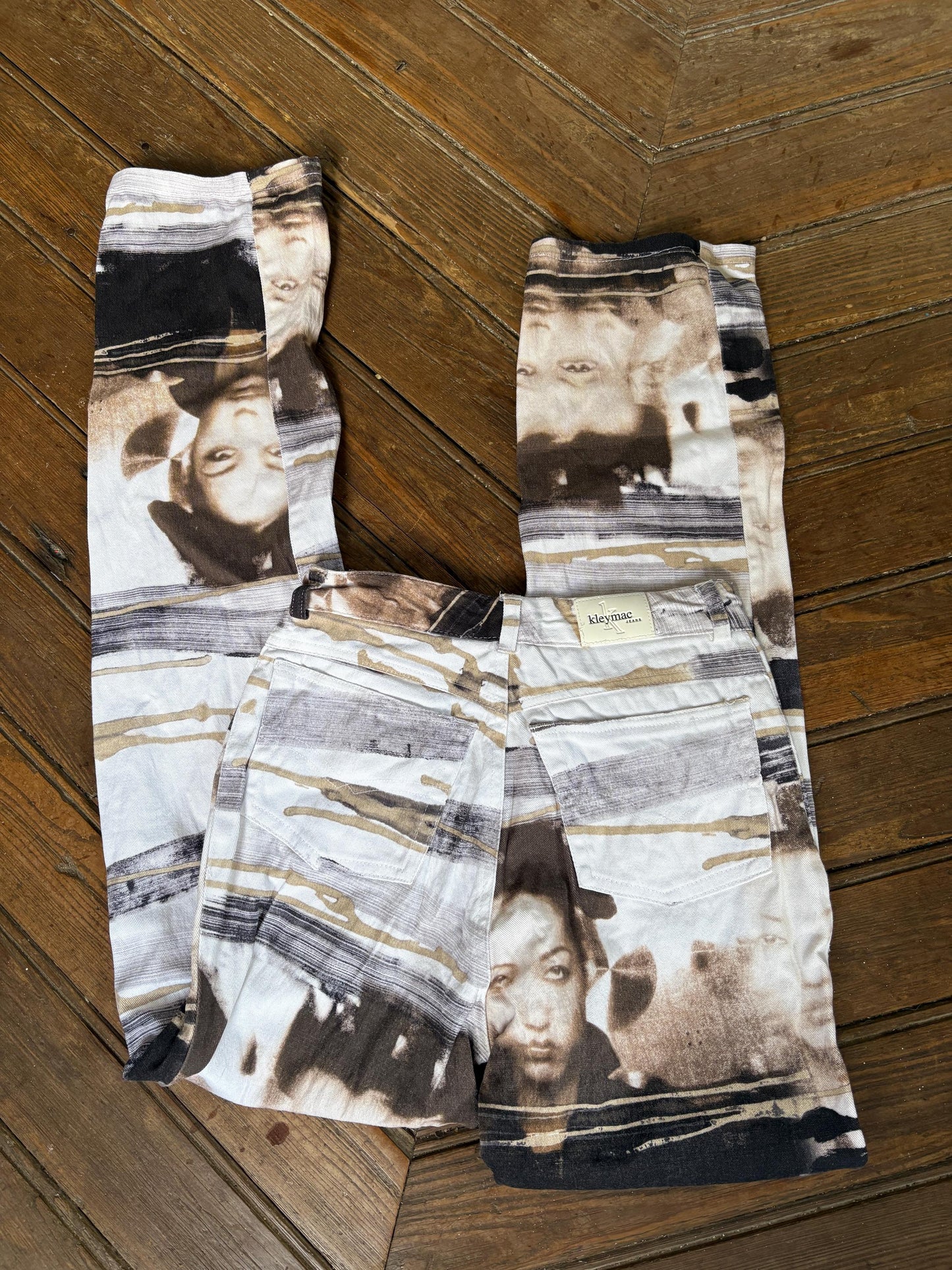 Vintage Kleymac printed jeans, artistic Y2K straight-leg pants, statement high-waisted denim, bold retro aesthetic, Linea Kleymac Sport