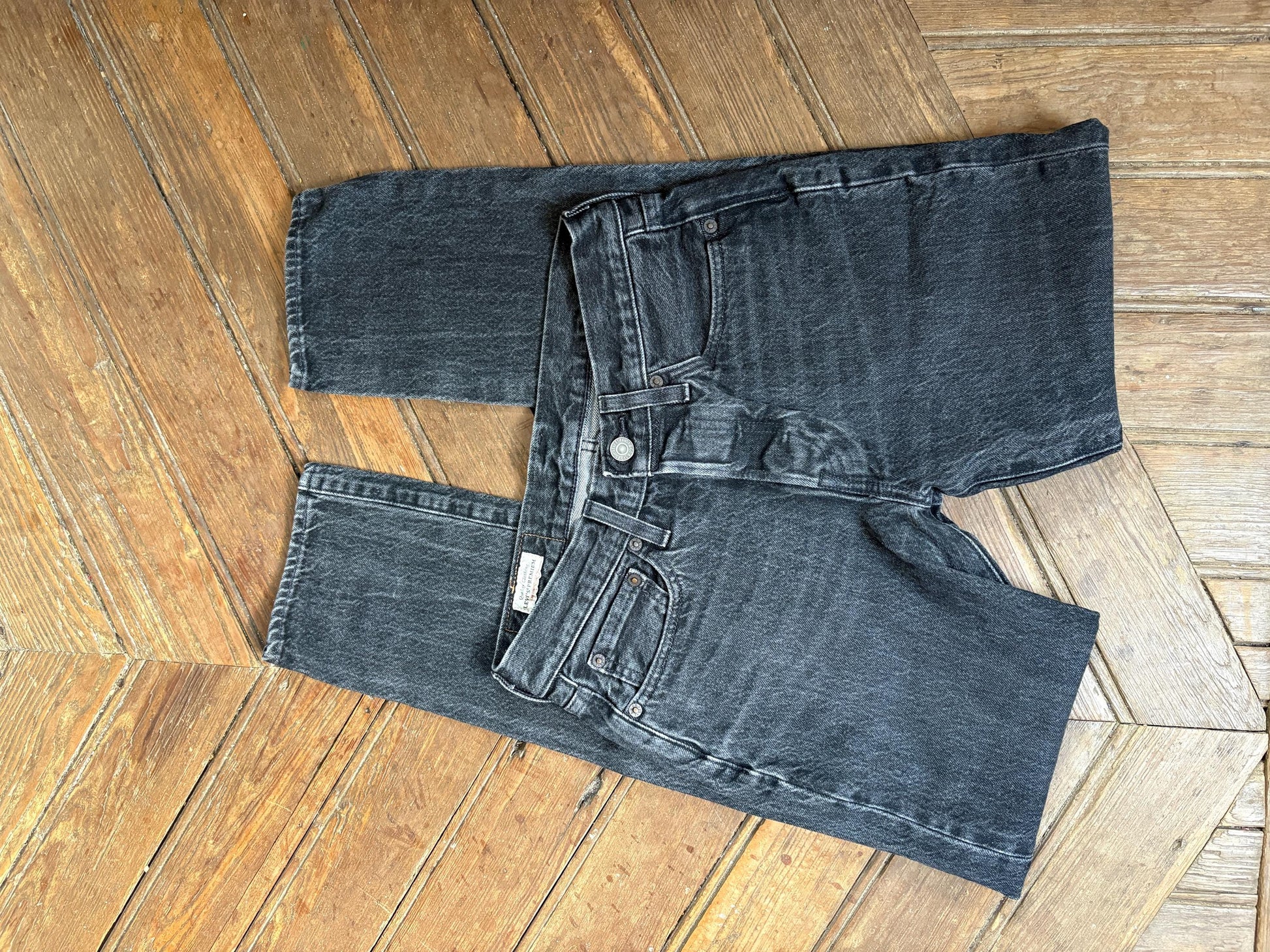 Vintage Levi’s Skinny Jeans – Washed Black / Dark Grey