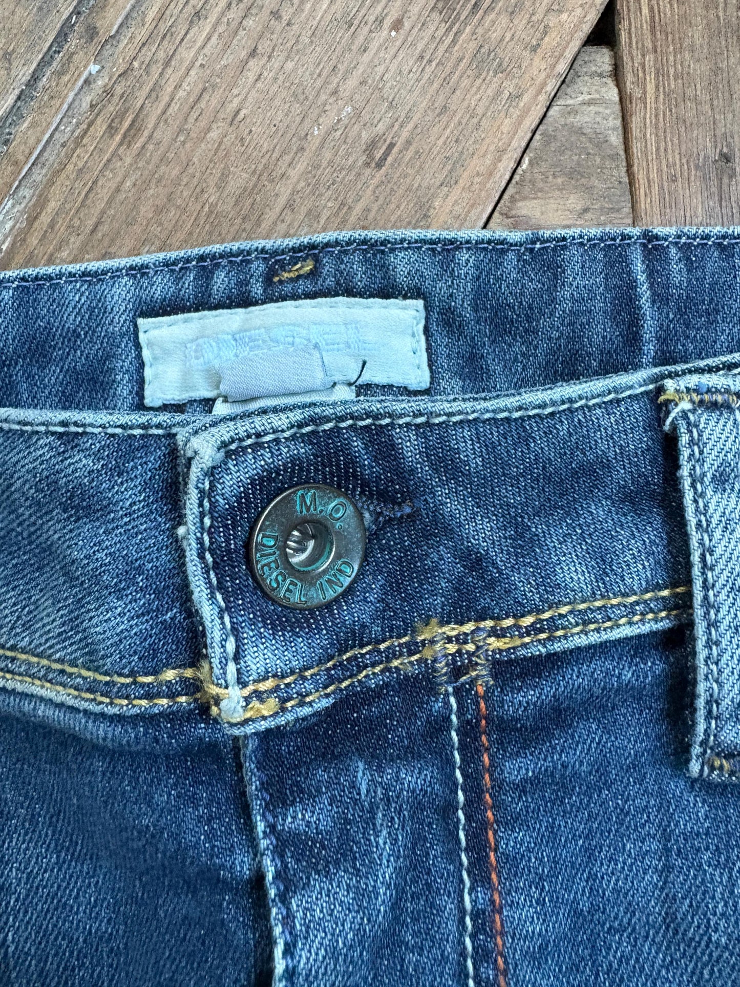 Vintage Diesel Denim Skirt – Y2K 90s Aesthetic, Stretch Denim, Mid-Length, Size EU 42 / UK 14 / US 10