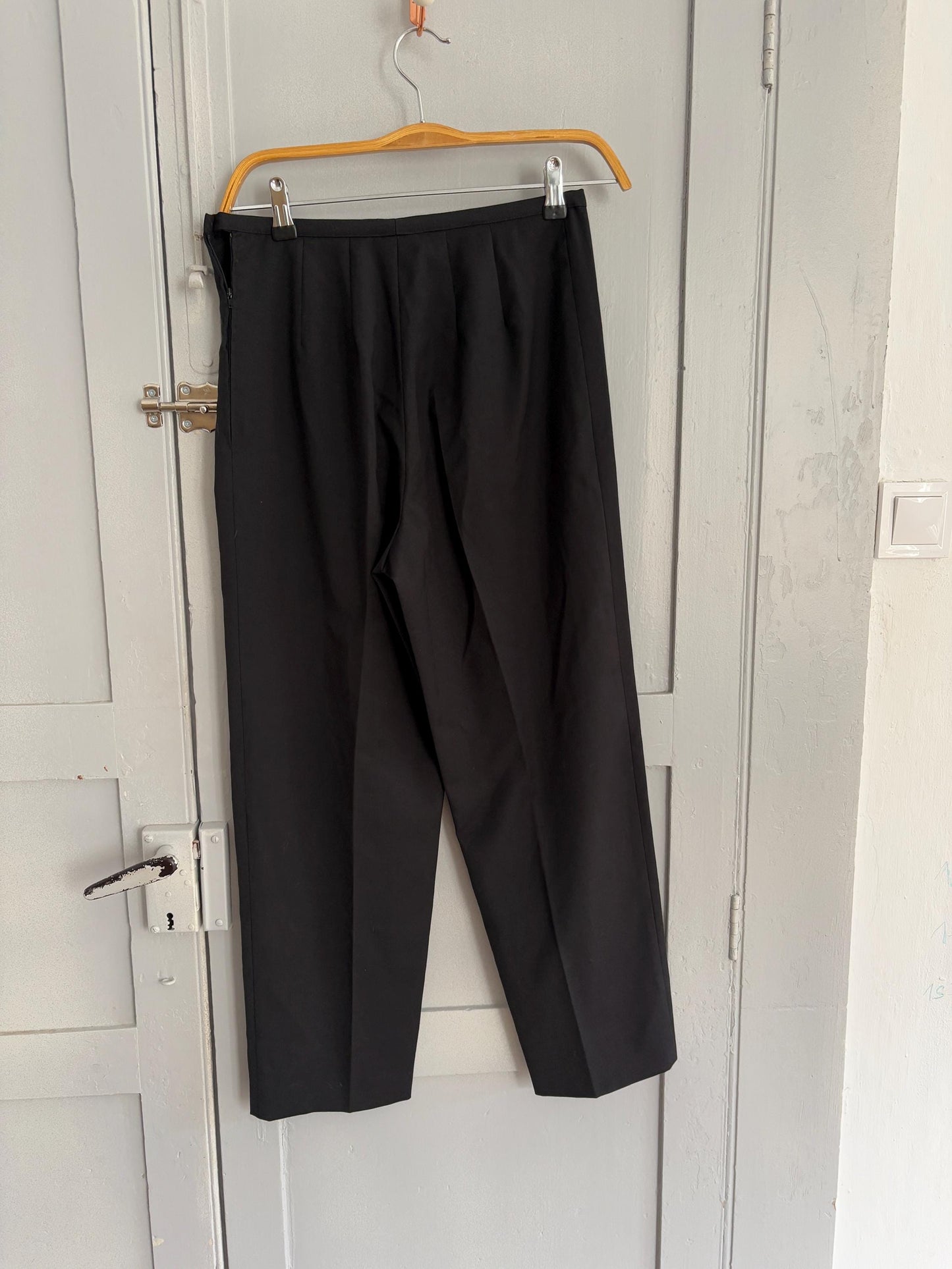 Vintage Borgofiori Black Wool Pants – High-Waisted Cropped Trousers – Made in Italy – Minimalist Chic