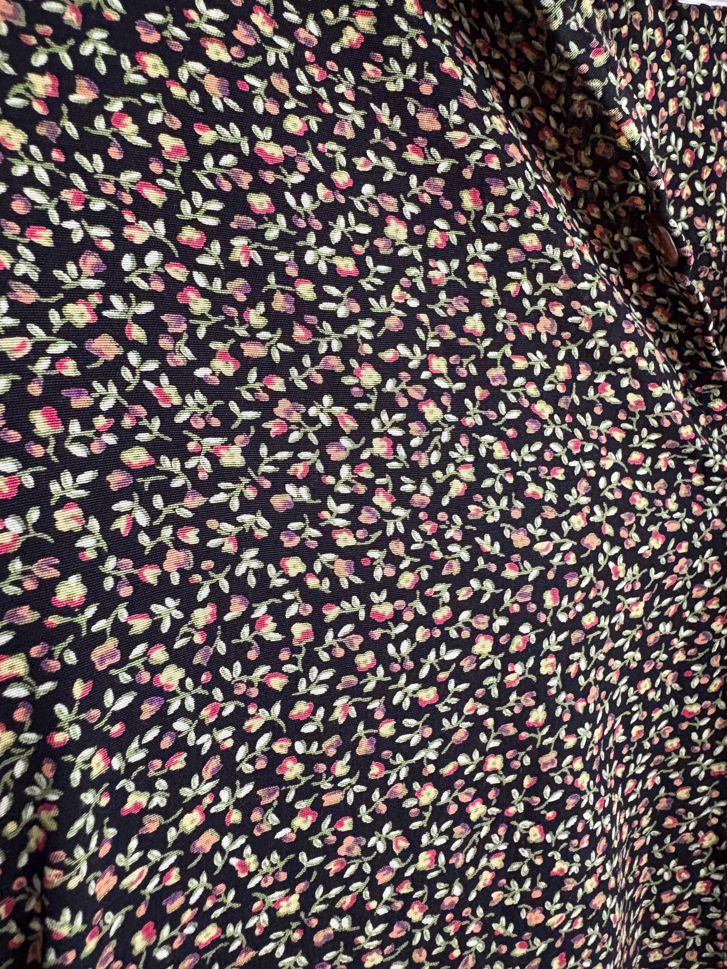 Vintage Floral Button-Up Blouse – 90s Cottagecore, Parisian Chic, Oversized Fit, Size L-XL