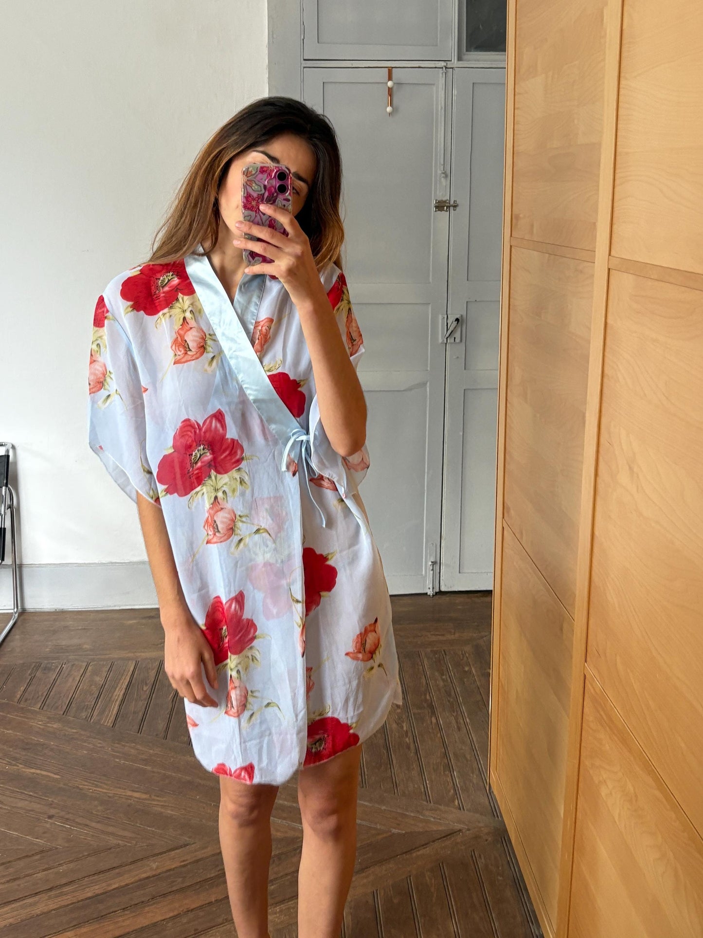 Vintage Sheer Floral Kimono Robe – Dreamy & Elegant! Size M