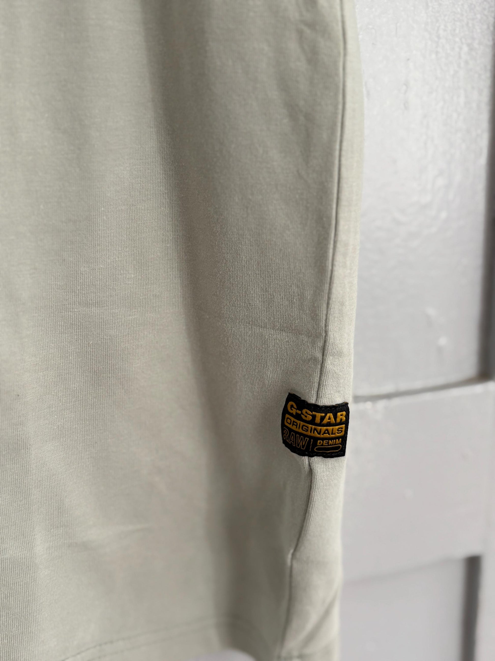 Vintage G-Star Raw Slim Fit T-Shirt – Sustainable, Minimalist, Streetwear Style, Size XS -S