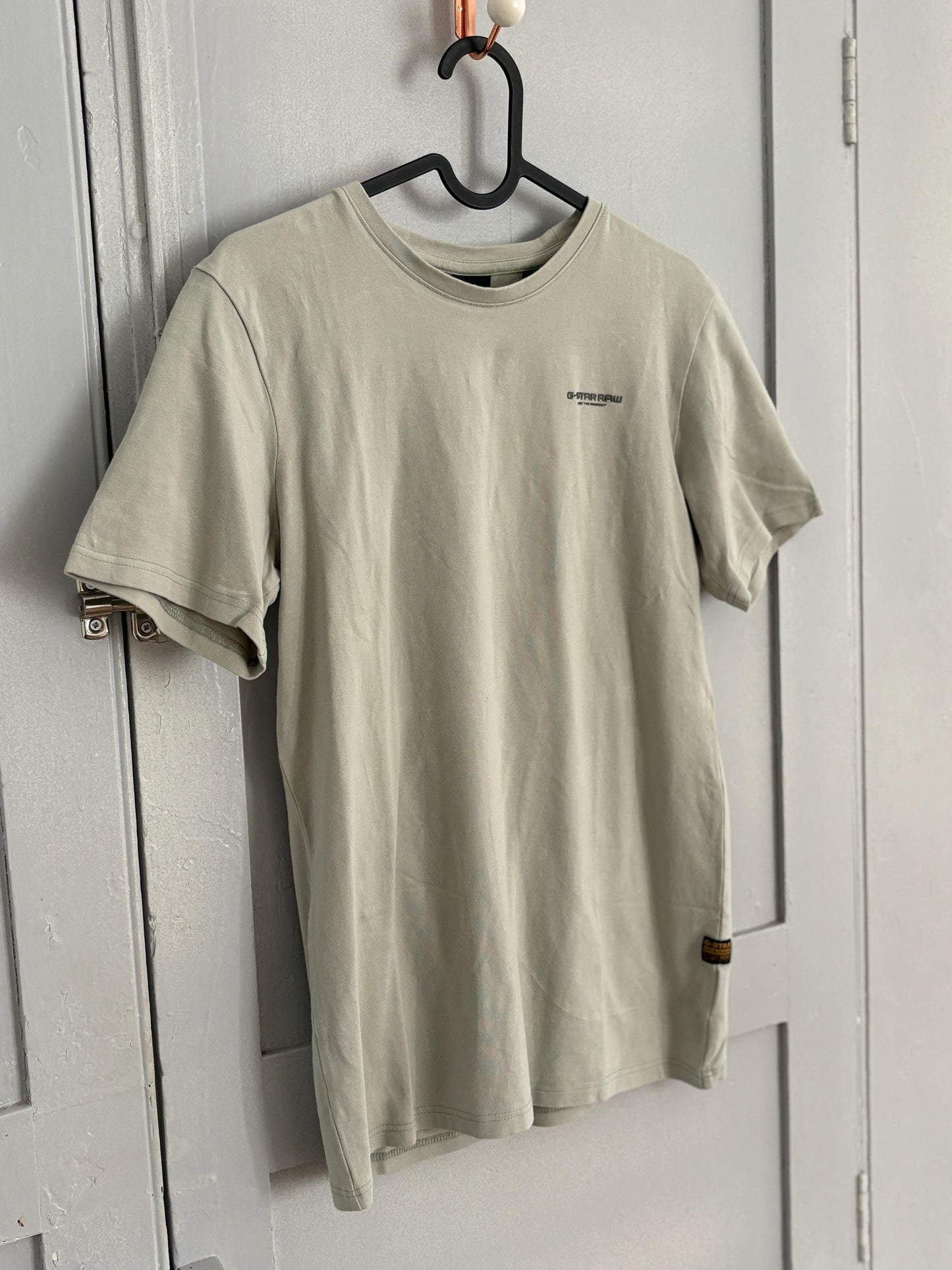 Vintage G-Star Raw Slim Fit T-Shirt – Sustainable, Minimalist, Streetwear Style, Size XS -S