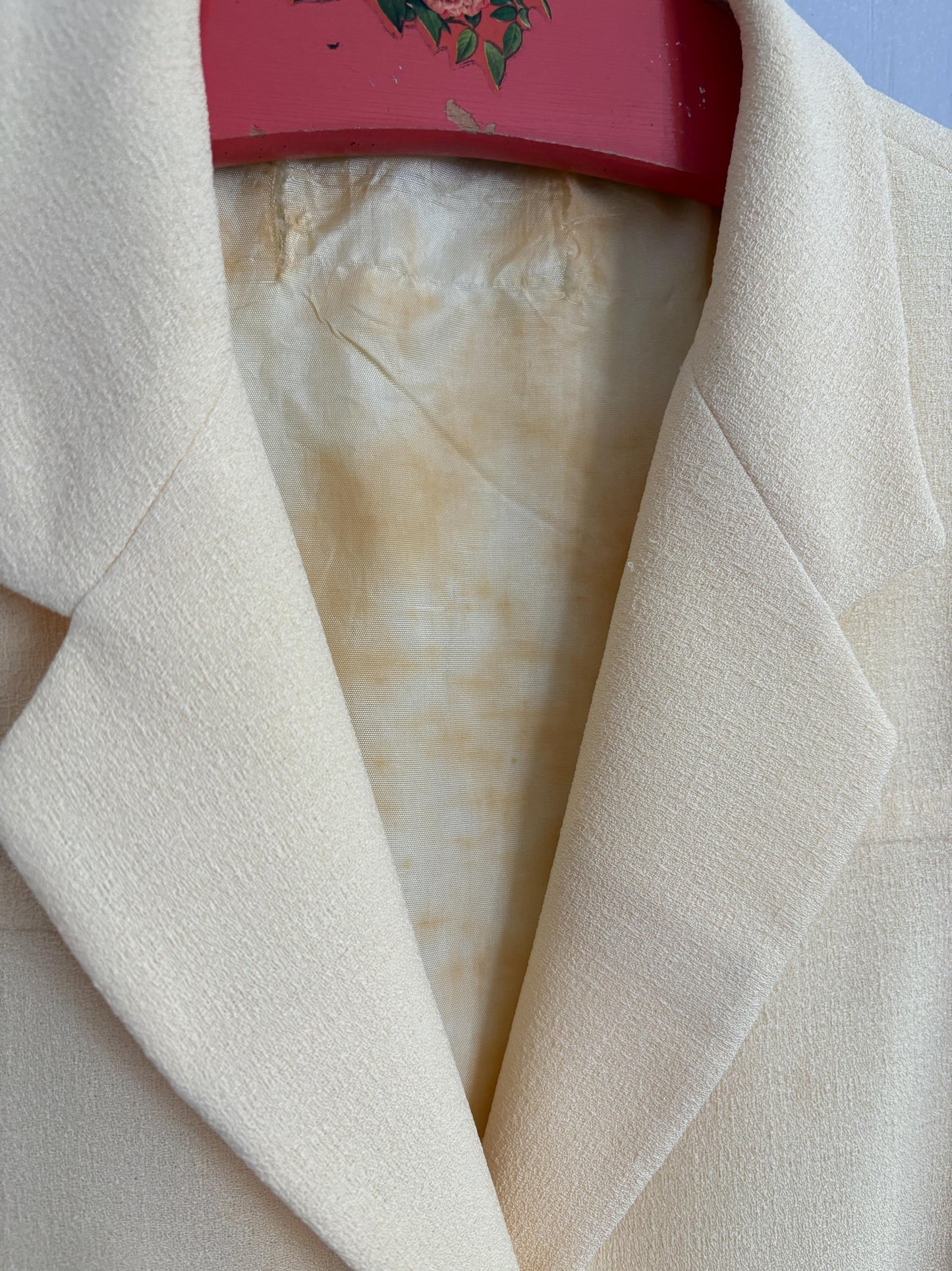 Vintage Light Pastel Yellow Blazer, Unique Button Detail, Longline Structured Jacket, 80s Power Suit Aesthetic, Size M-L