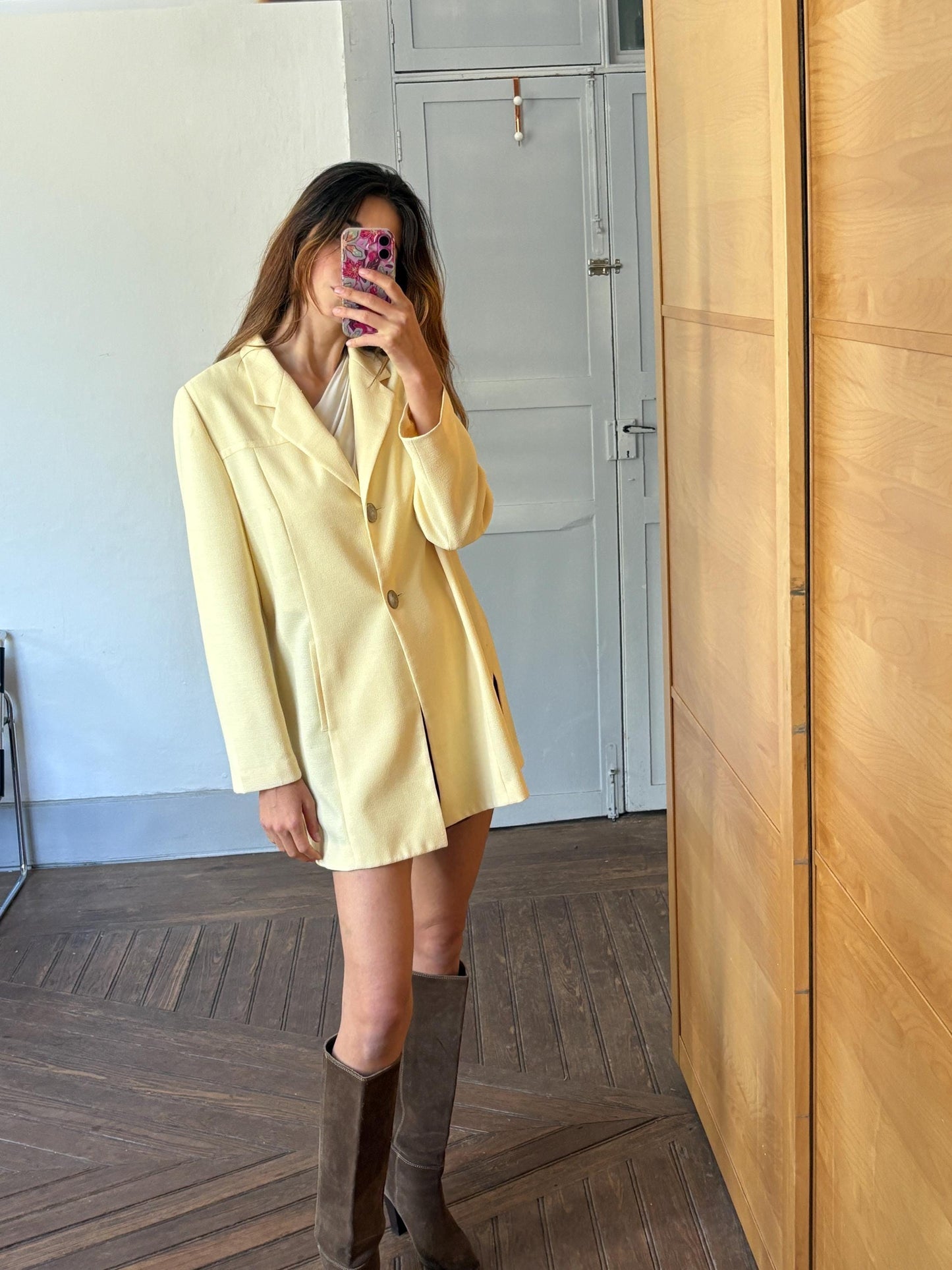 Vintage Light Pastel Yellow Blazer, Unique Button Detail, Longline Structured Jacket, 80s Power Suit Aesthetic, Size M-L