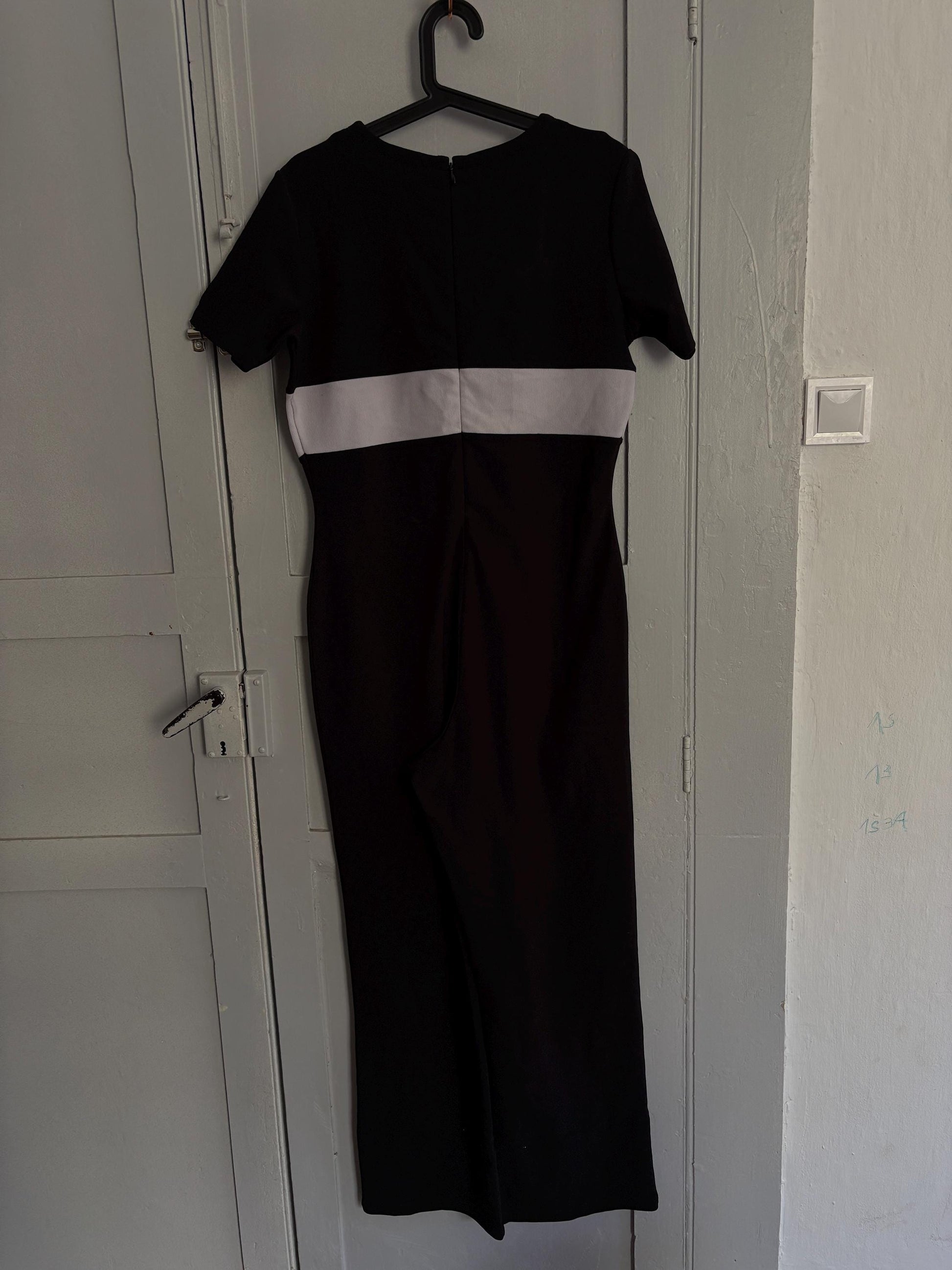 Vintage 80s black and white Jumpsuit by Apart Impressions, One of a kind Retro long pants jumpsuit, loose fit play outfit, Size 10